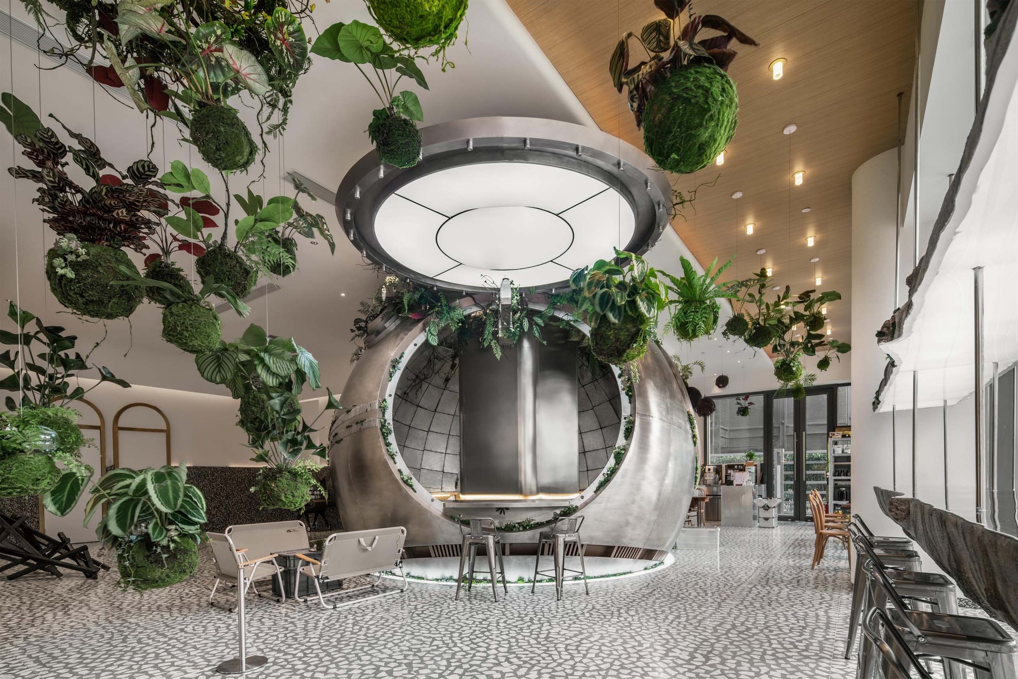 DAGA Architects Invites People to “Escape” from the Earth Through Shanghai Metal Hands Coffee