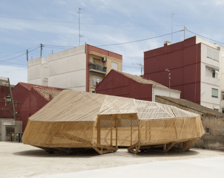 Zona Santiago Outdoor Classroom by Bernat Ivars + Mixuro