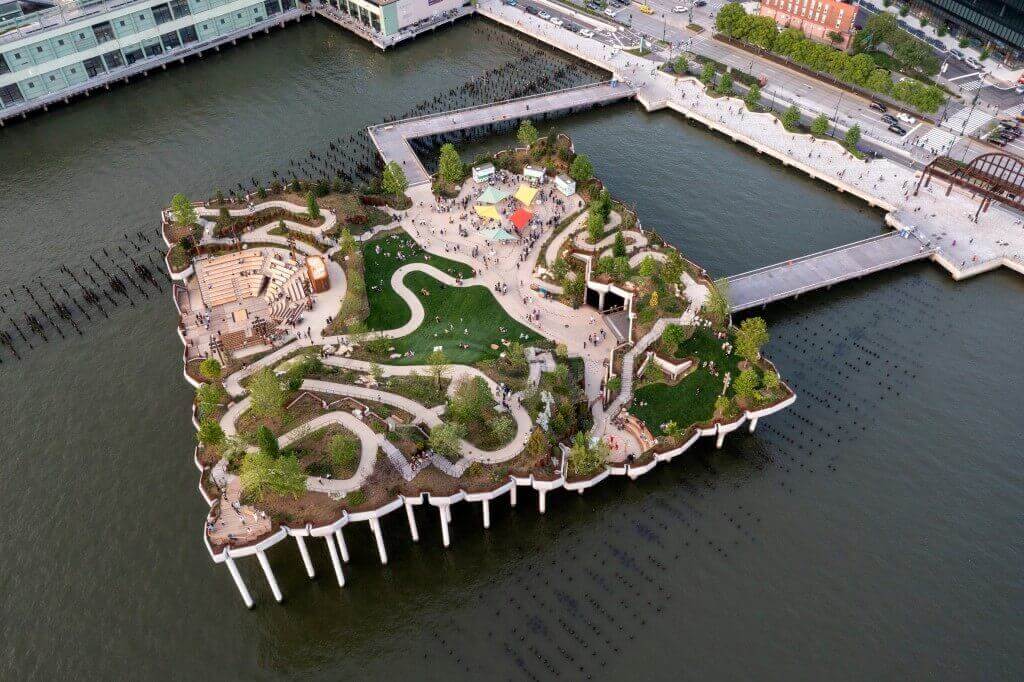 Little Island by Heatherwick Studio Floats above Hudson River