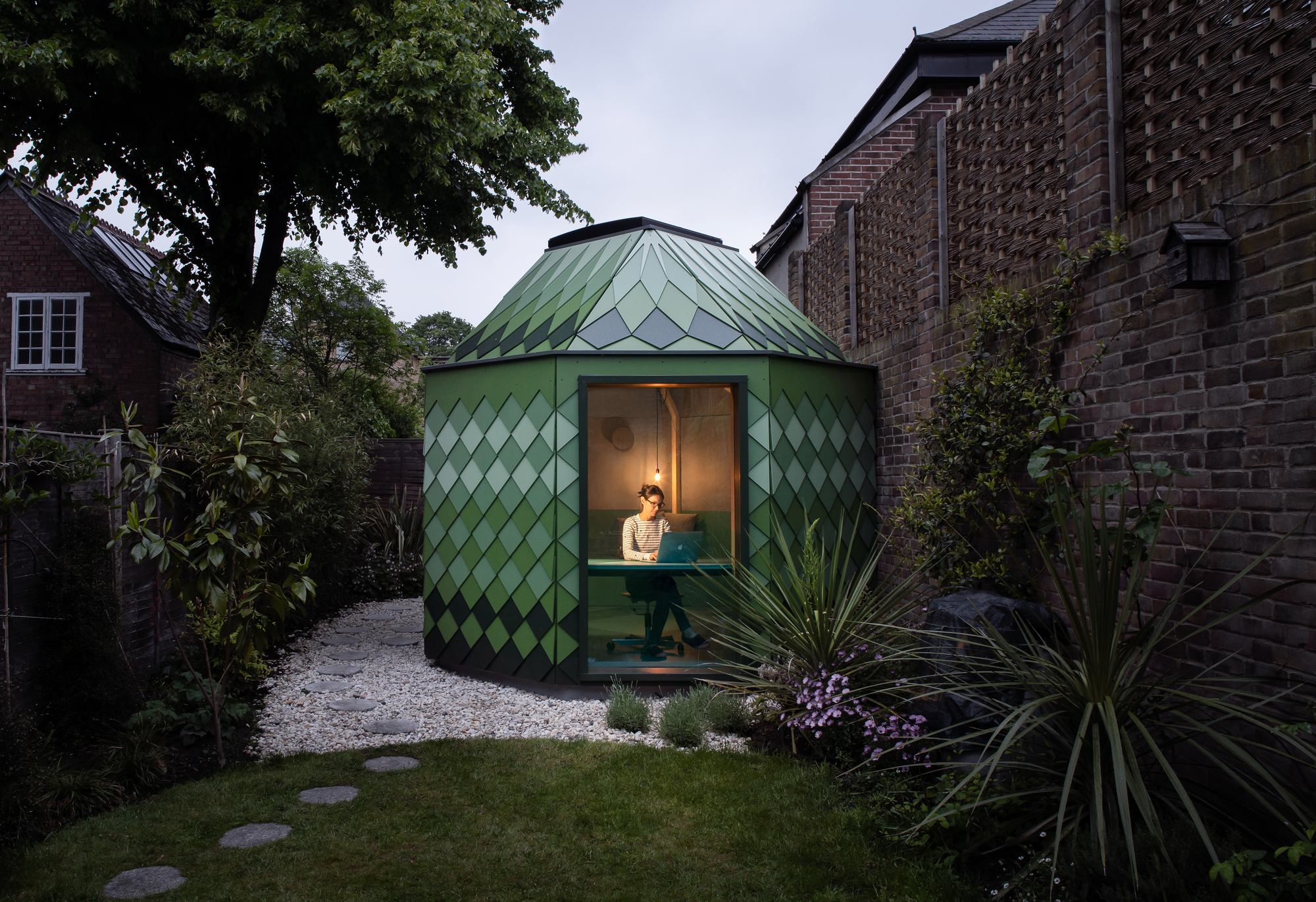 A Room in the Garden: A Romantic Translation of Multipurpose Extension