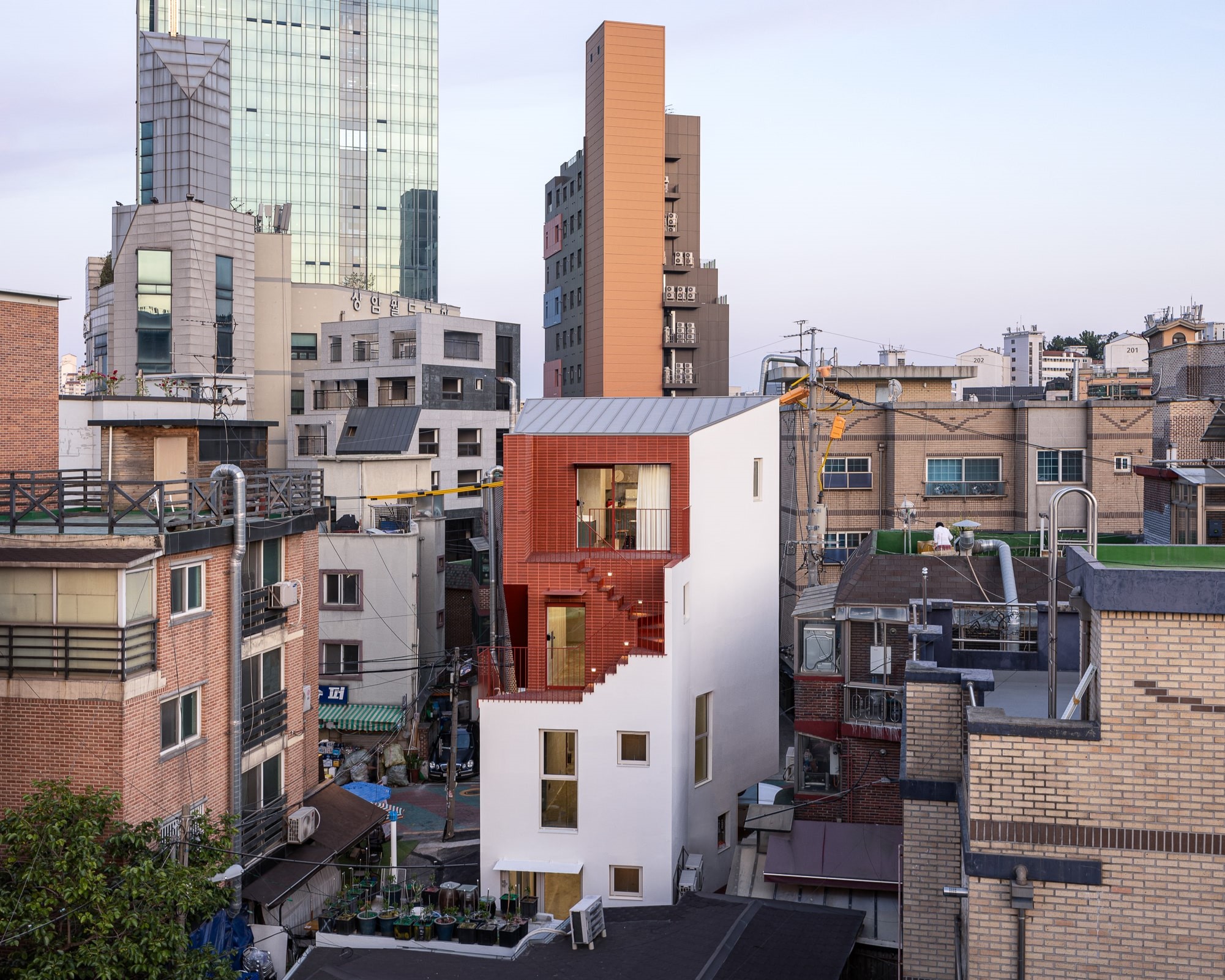 Red Hole by OHOO Architects: the New Face of Sangam-dong Alleys