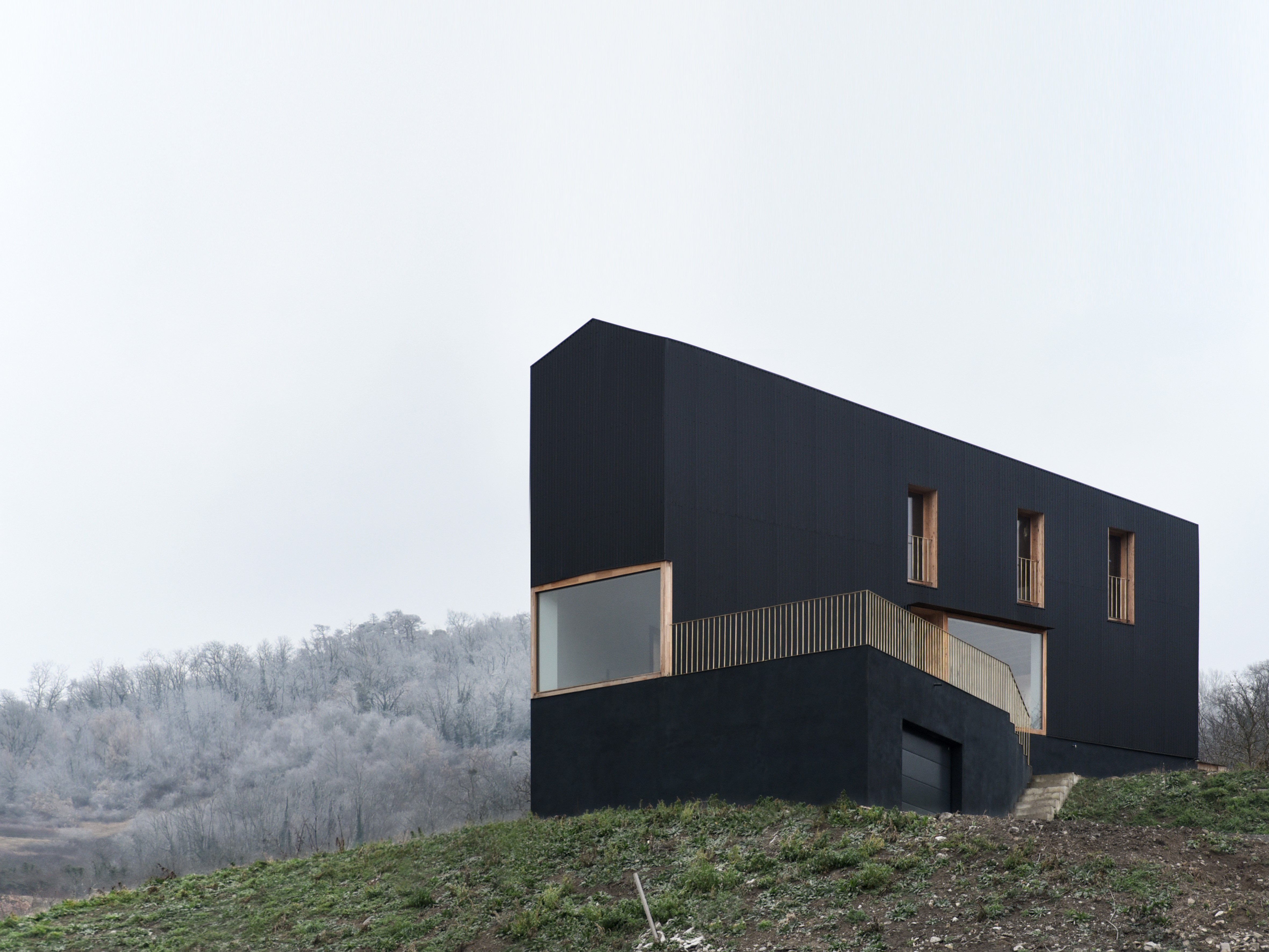 Enjoy the Nature in the Detached House by Récita Architecture