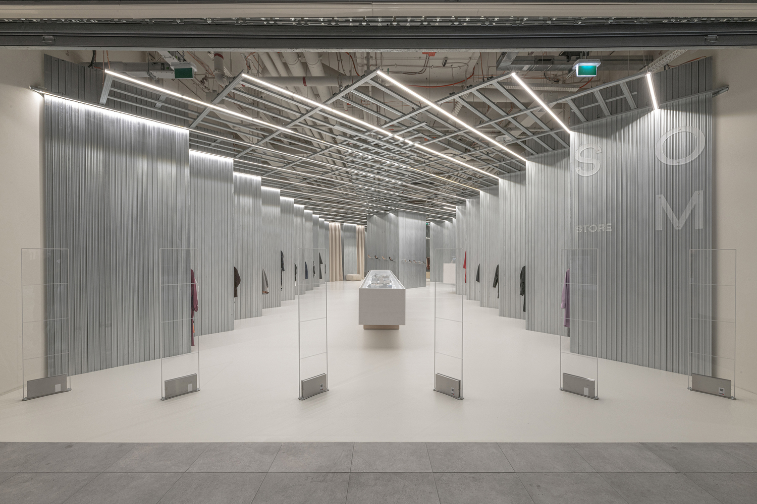 Personality Perfection: Explore SOM STORE's Unique Theme