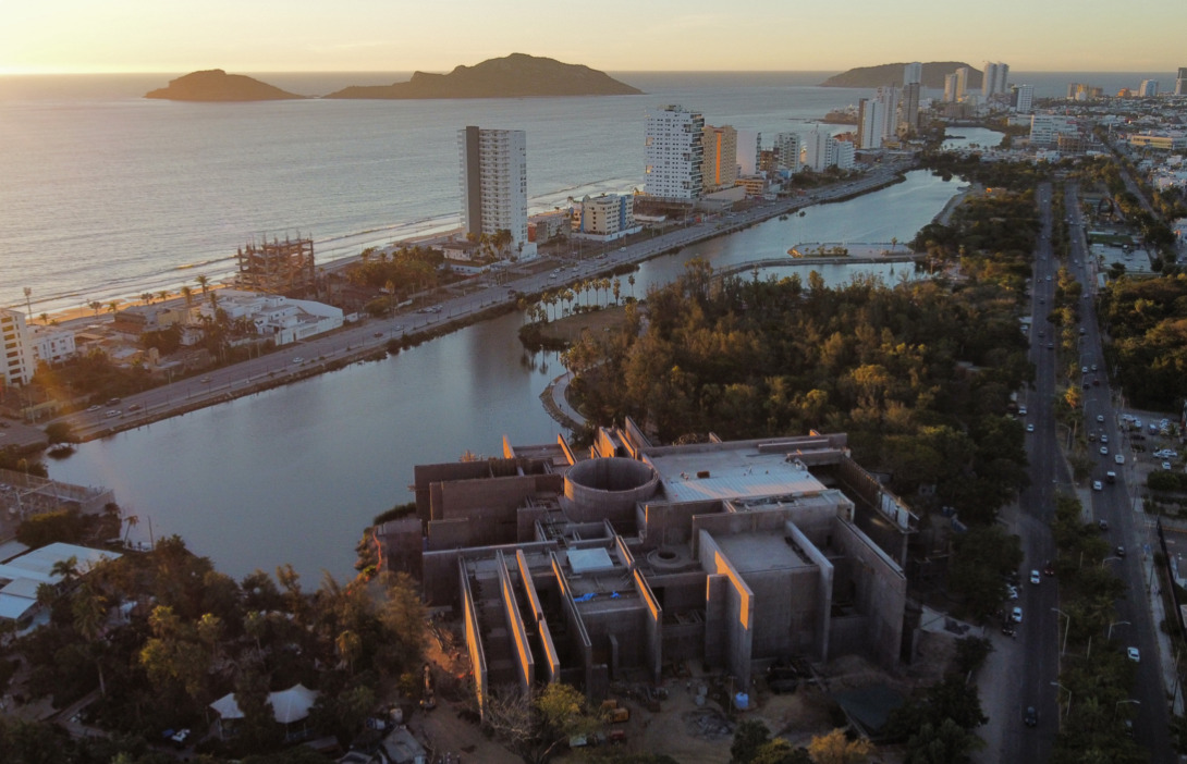 Cortés Sea Research Center: Harmony between Humans, Buildings & Nature