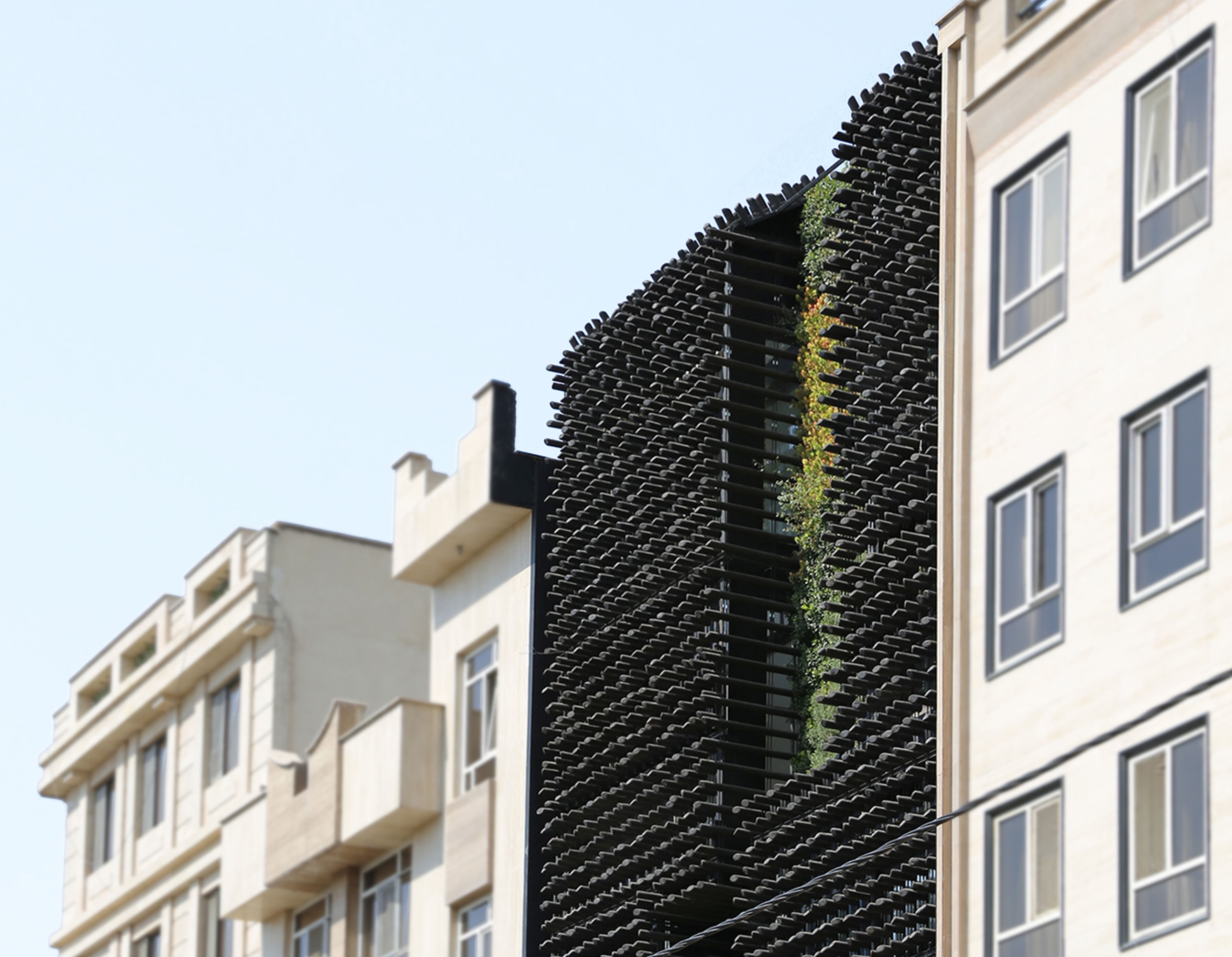 Approximation House with its Appealing Tridimensional Wooden Facade