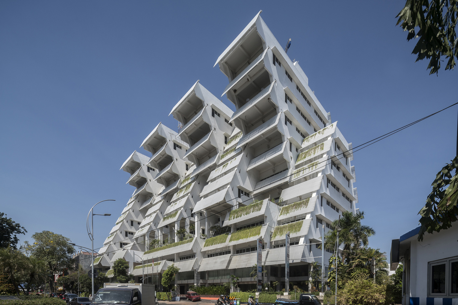 Modernist Architect Paul Rudolph’s Hidden Pieces in Indonesia
