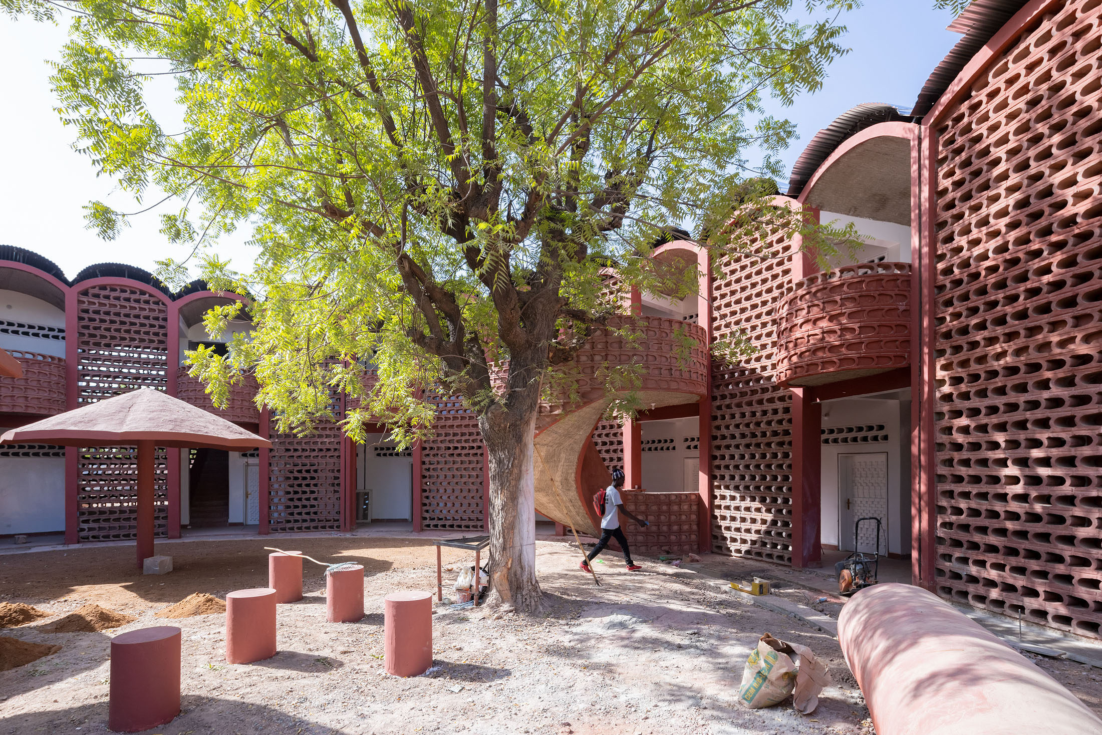 Tambacounda Hospital Serves As Its Own Local Microclimate Machine