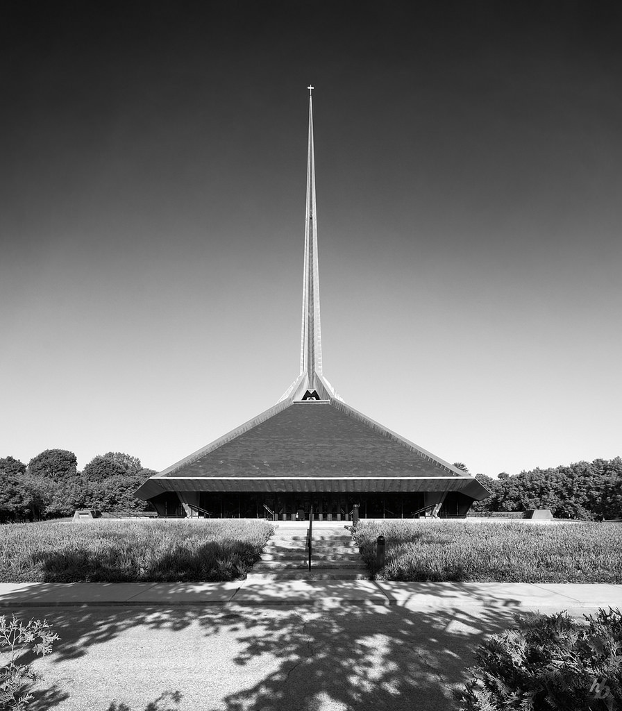 Monumental Northern Christian Church Shoots a Golden Cross at Its Spire’s Highest Tip