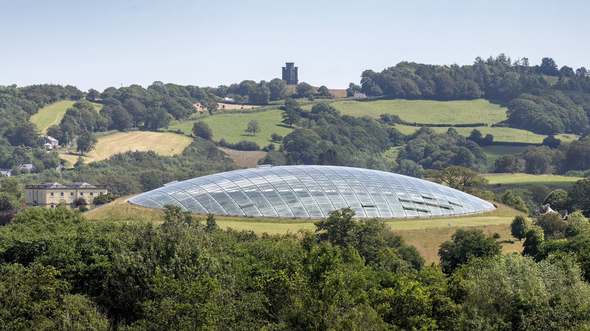 World's Largest Single-span Glasshouse Structure