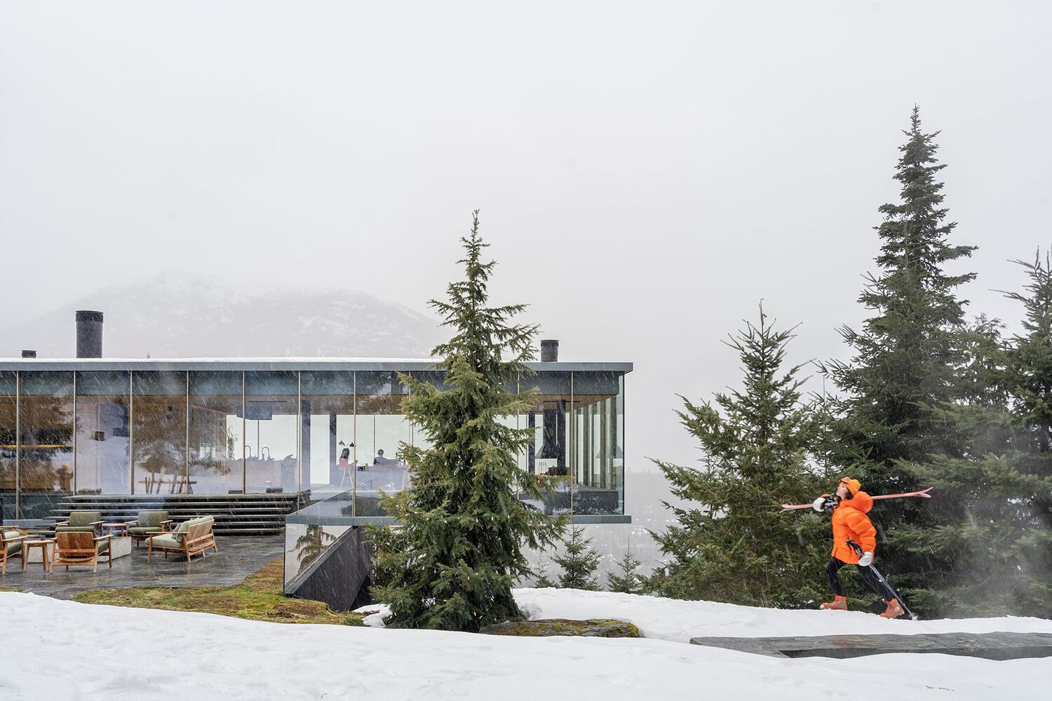 The Stunning Floating Mountainside Flaghouse With Panoramic Views