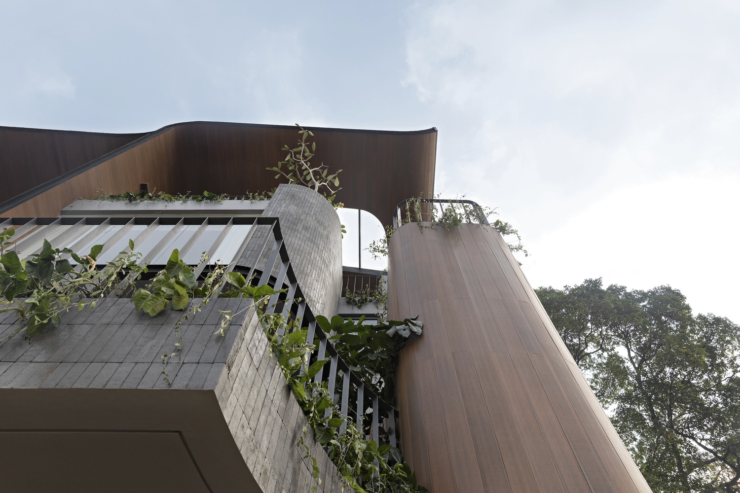 An Iconic Residential Complex by Arti Design Studio in the Hustle and Bustle of Jakarta