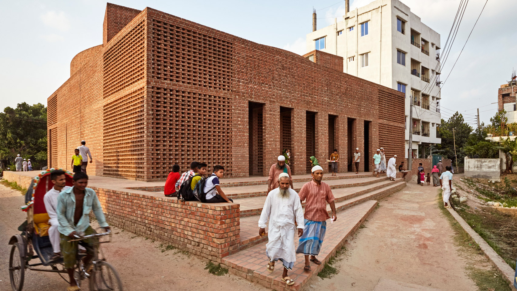 Louis Kahn's Modernist Tradition Style Mosque with a Contemporary Touch 