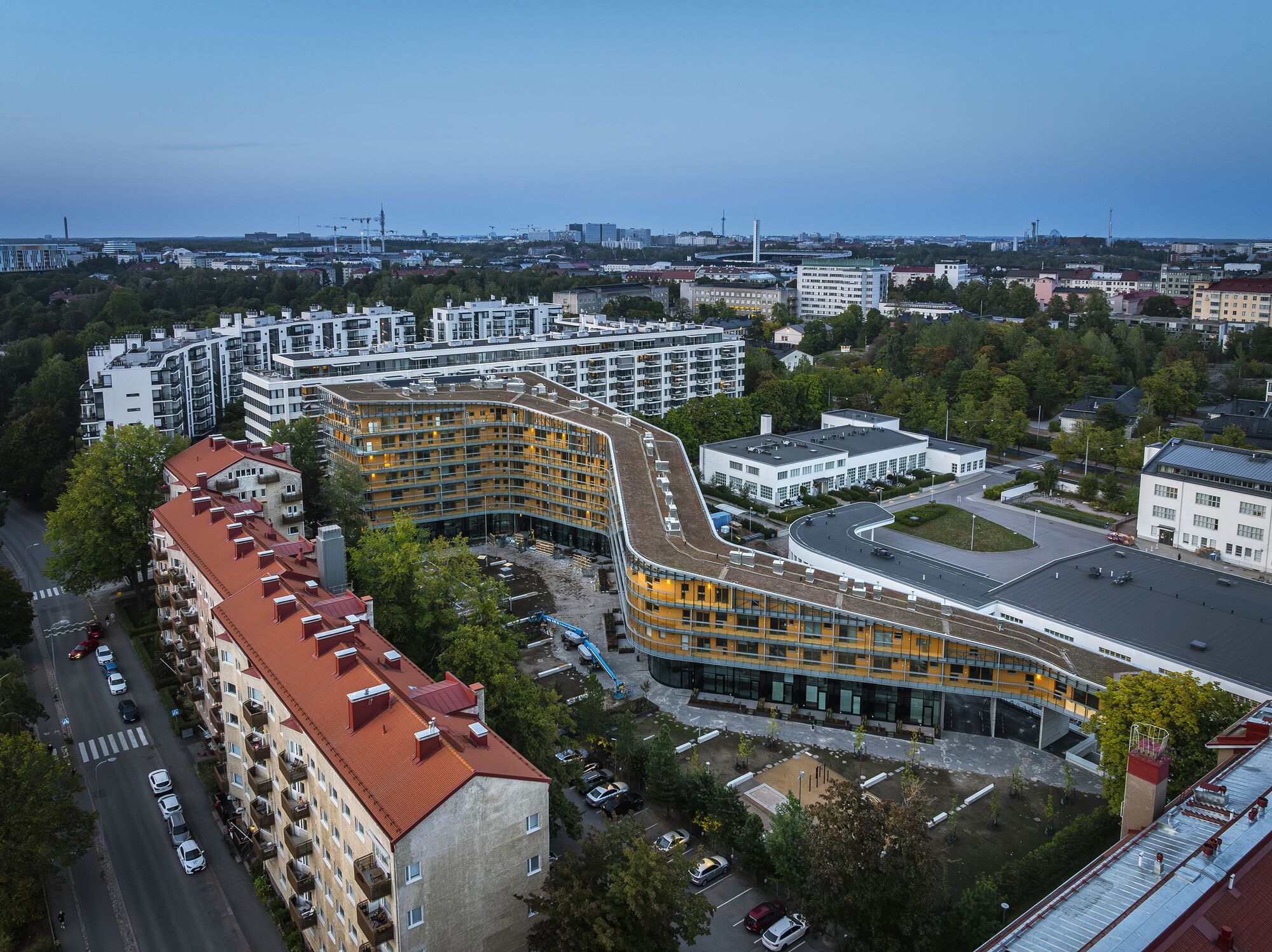 Steven Holl Architects Eco-friendly “Meander Apartments”