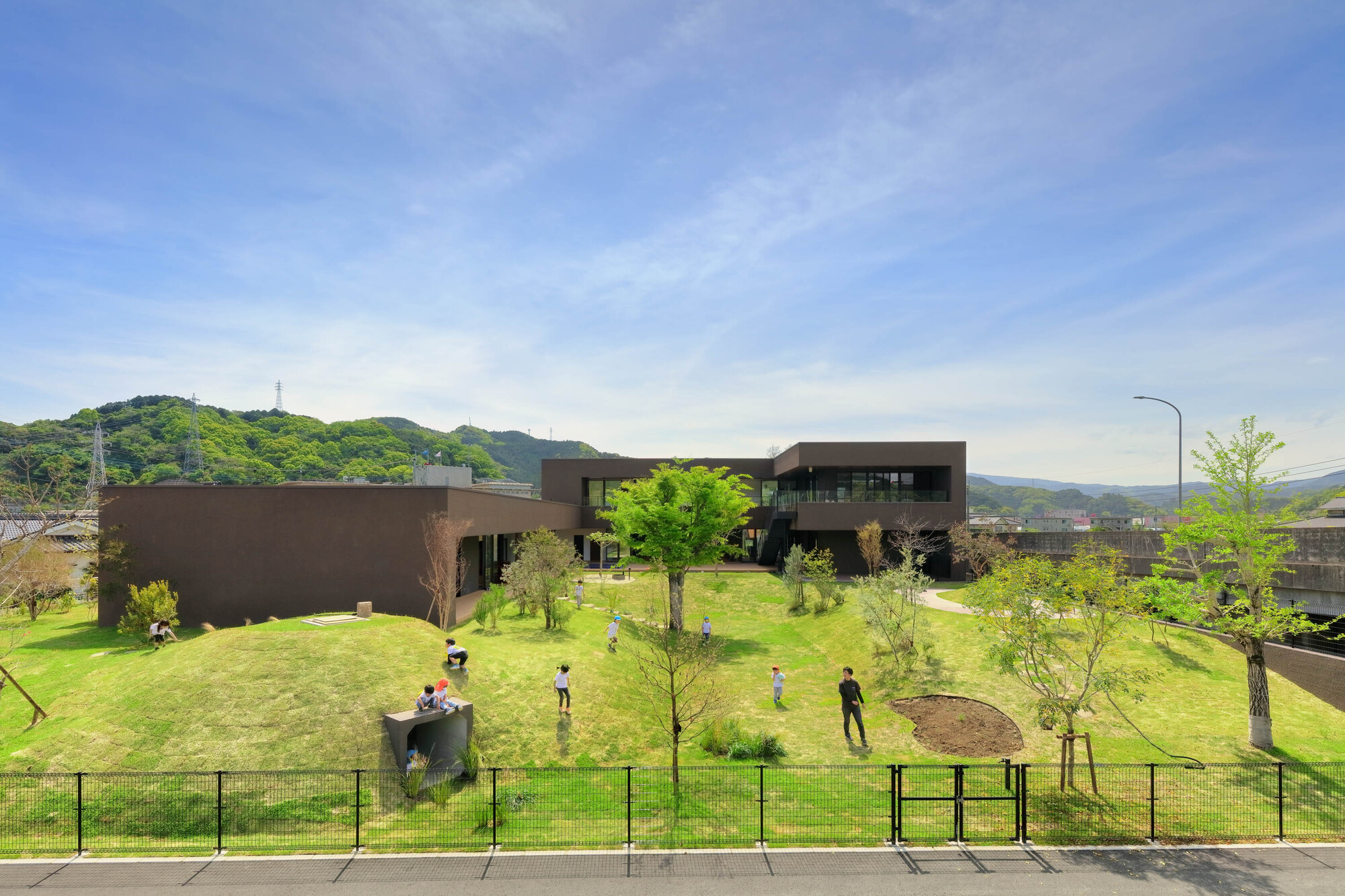 HIBINOSEKKEI + Youji no Shiro + KIDS DESIGN LABO Creating Flood-Proof Kindergartens and Nurseries