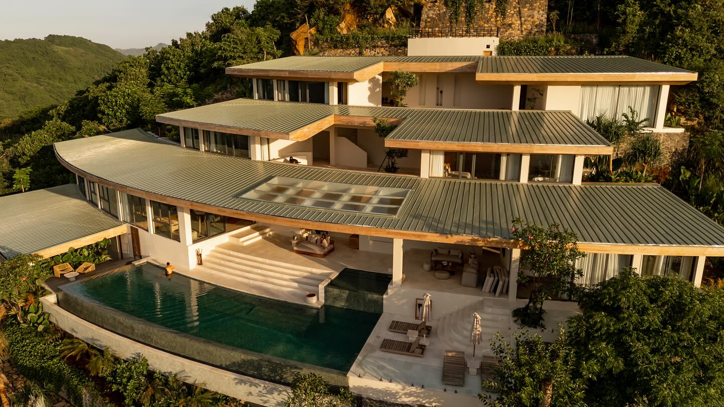 Villa Boë Enhances Aesthetics and Durability with COLORBOND Premium Roofing