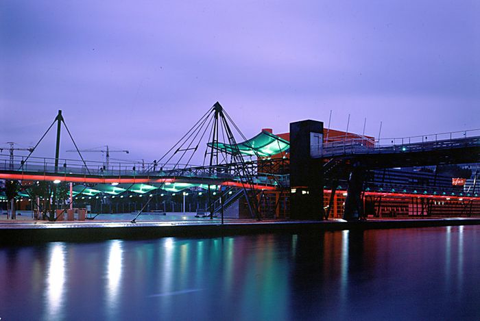 Canal de lâOurcq dividing the Parc de la Villette