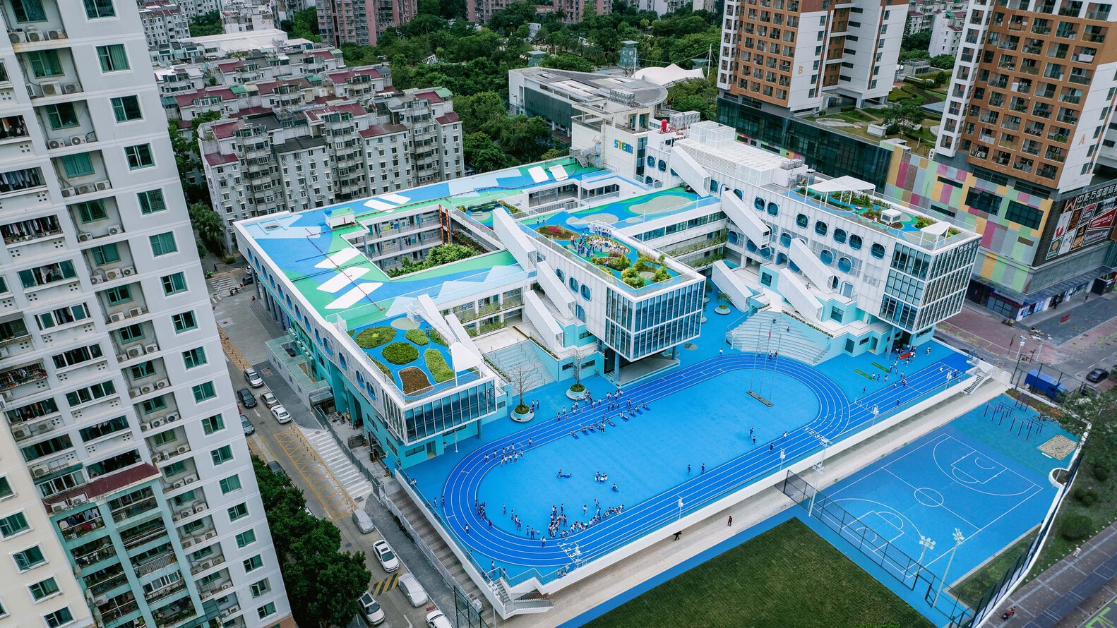 Fuqiang Elementary School by People's Architecture