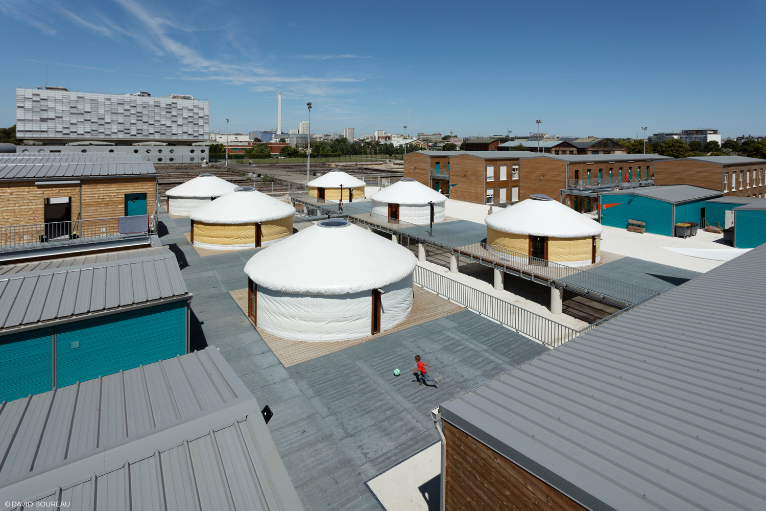 Shelter for Migrants and Travelers in Ivry-sur-Seine by Atelier RITA
