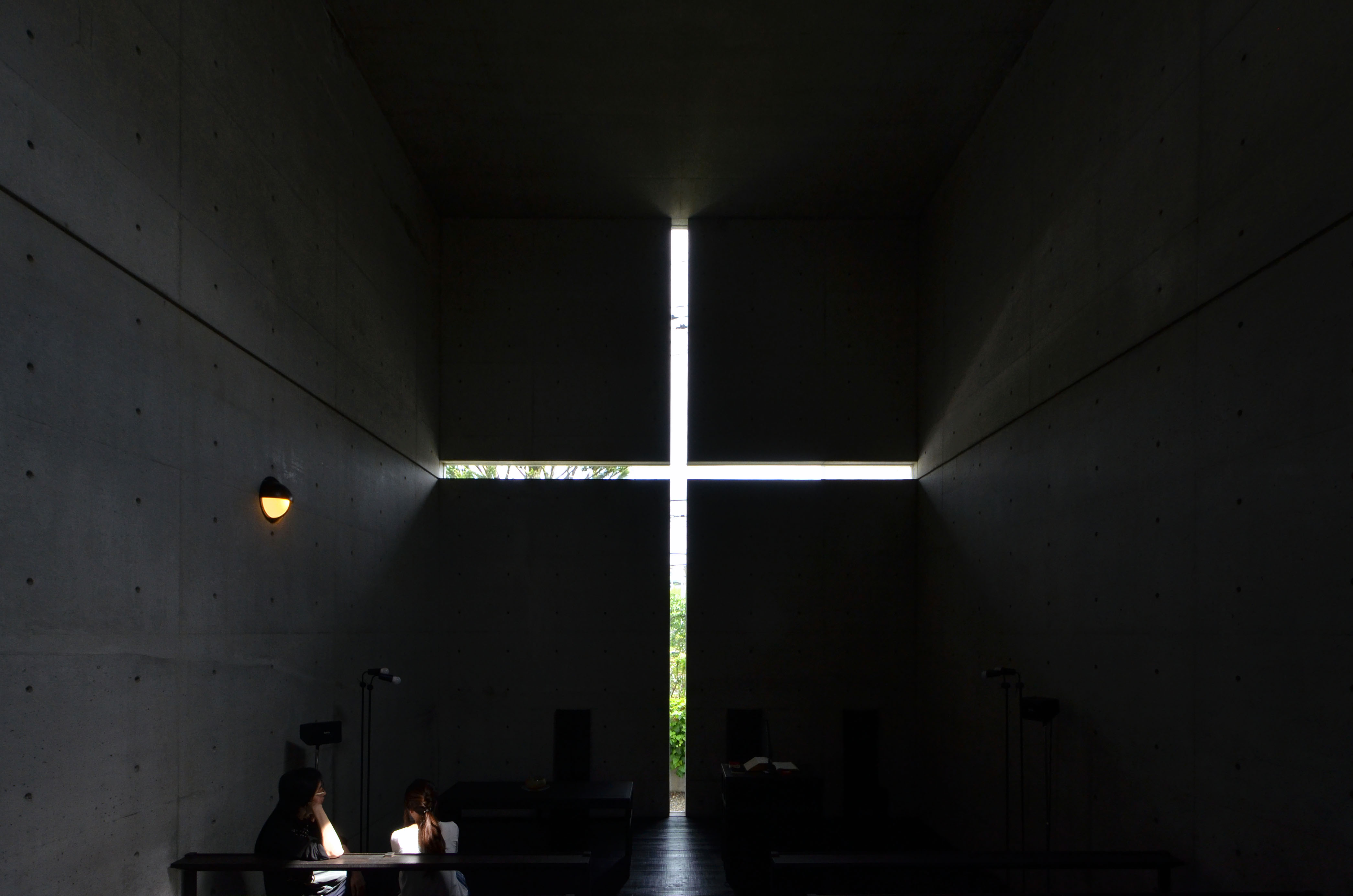 An unconventionally dark church (cr: Hiromitsu Morimoto)