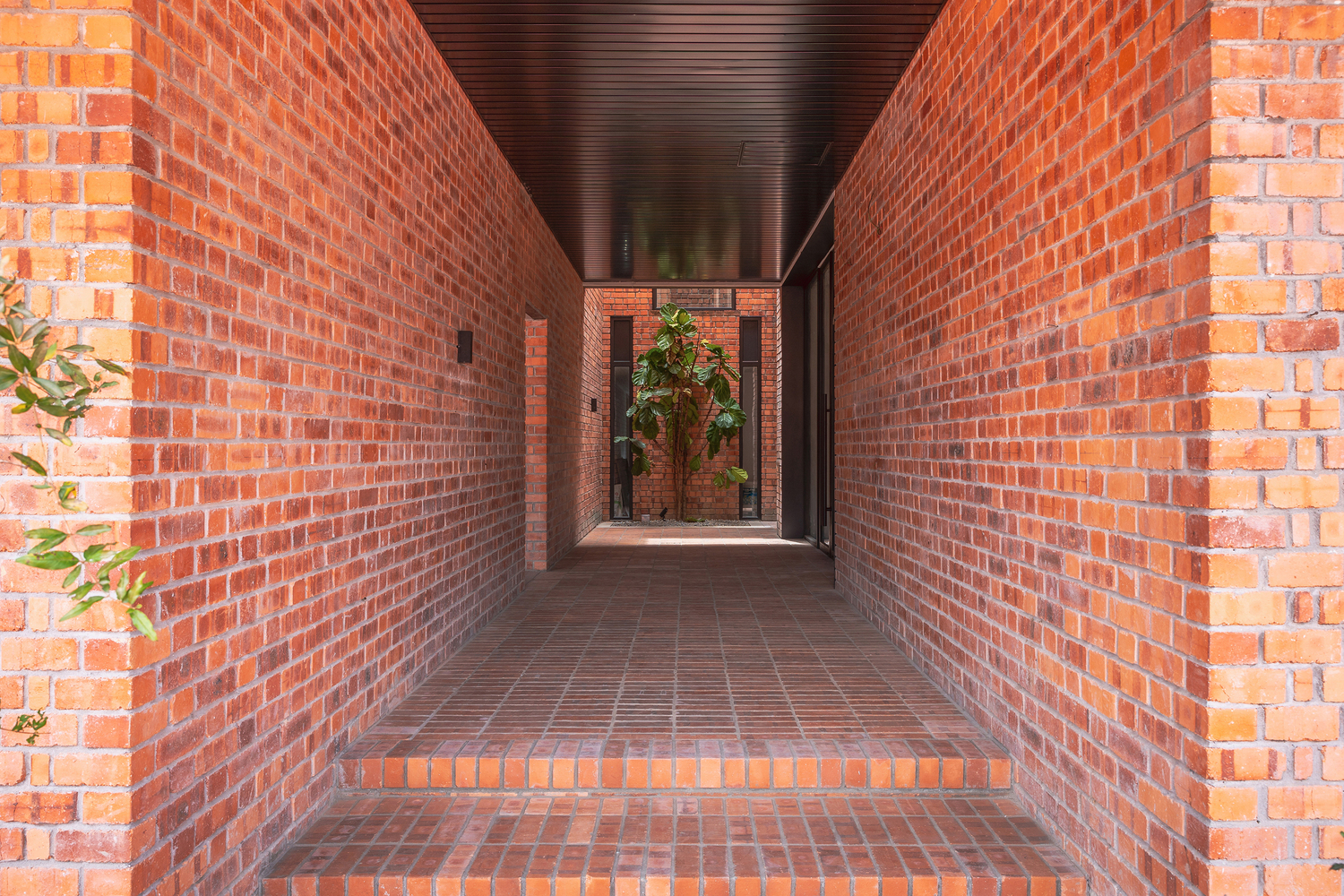 Combination of brick patterns on walls and floors of the 181Chambers Office