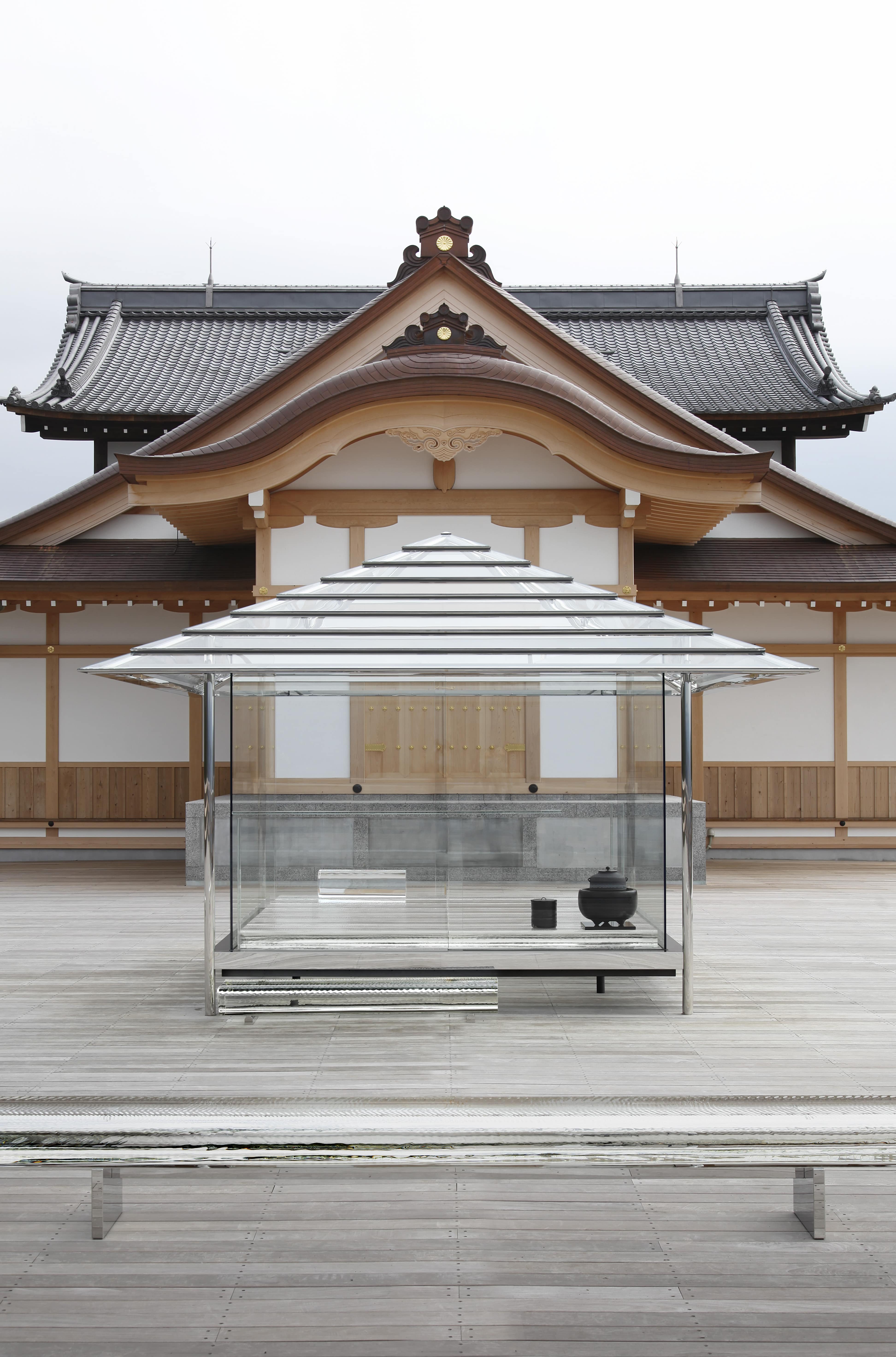 KOU-AN Glass Tea House by Tokujin Yoshioka is Travelling Around Japan