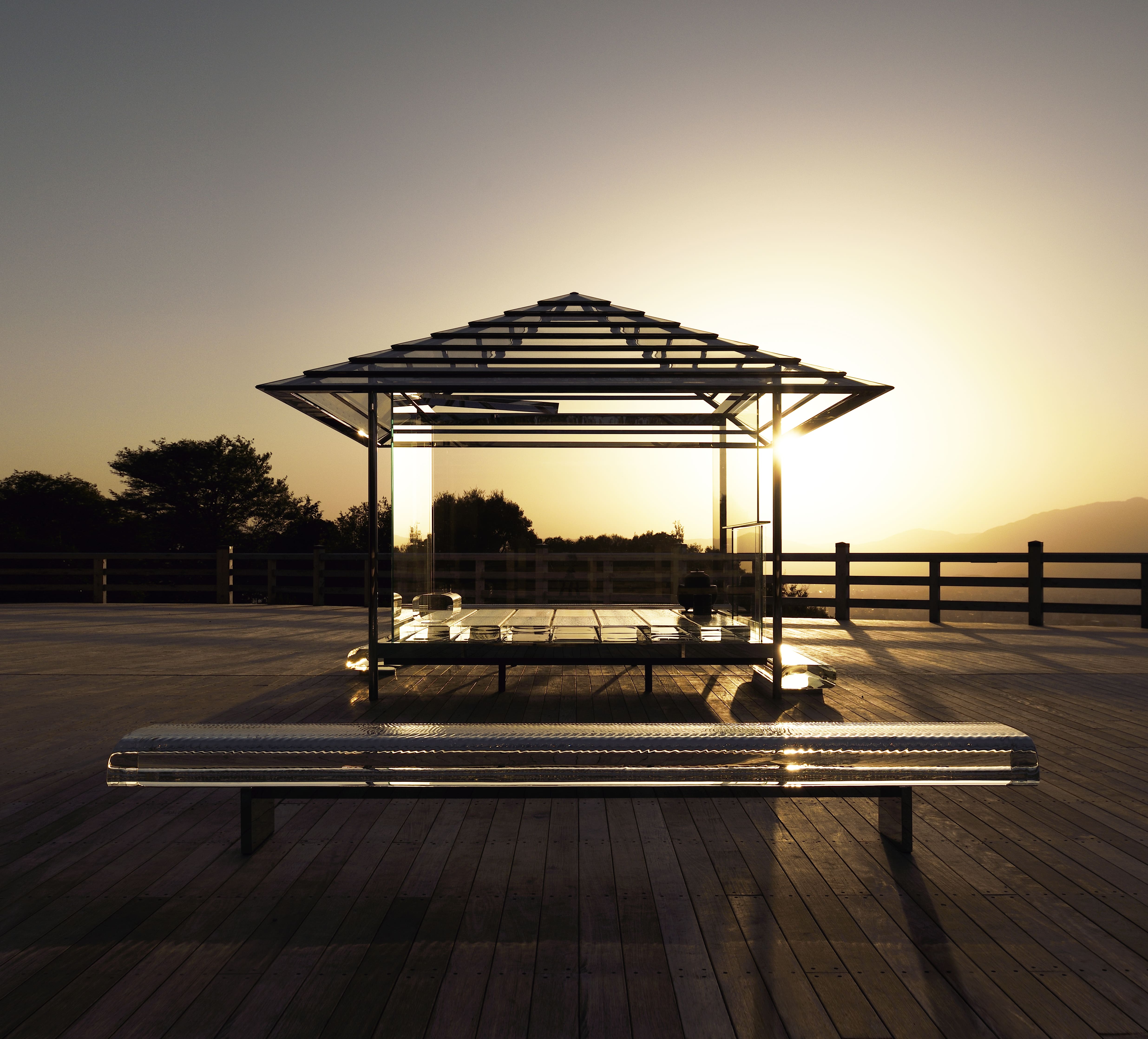 KOU-AN Glass Tea House by Tokujin Yoshioka is Travelling Around Japan