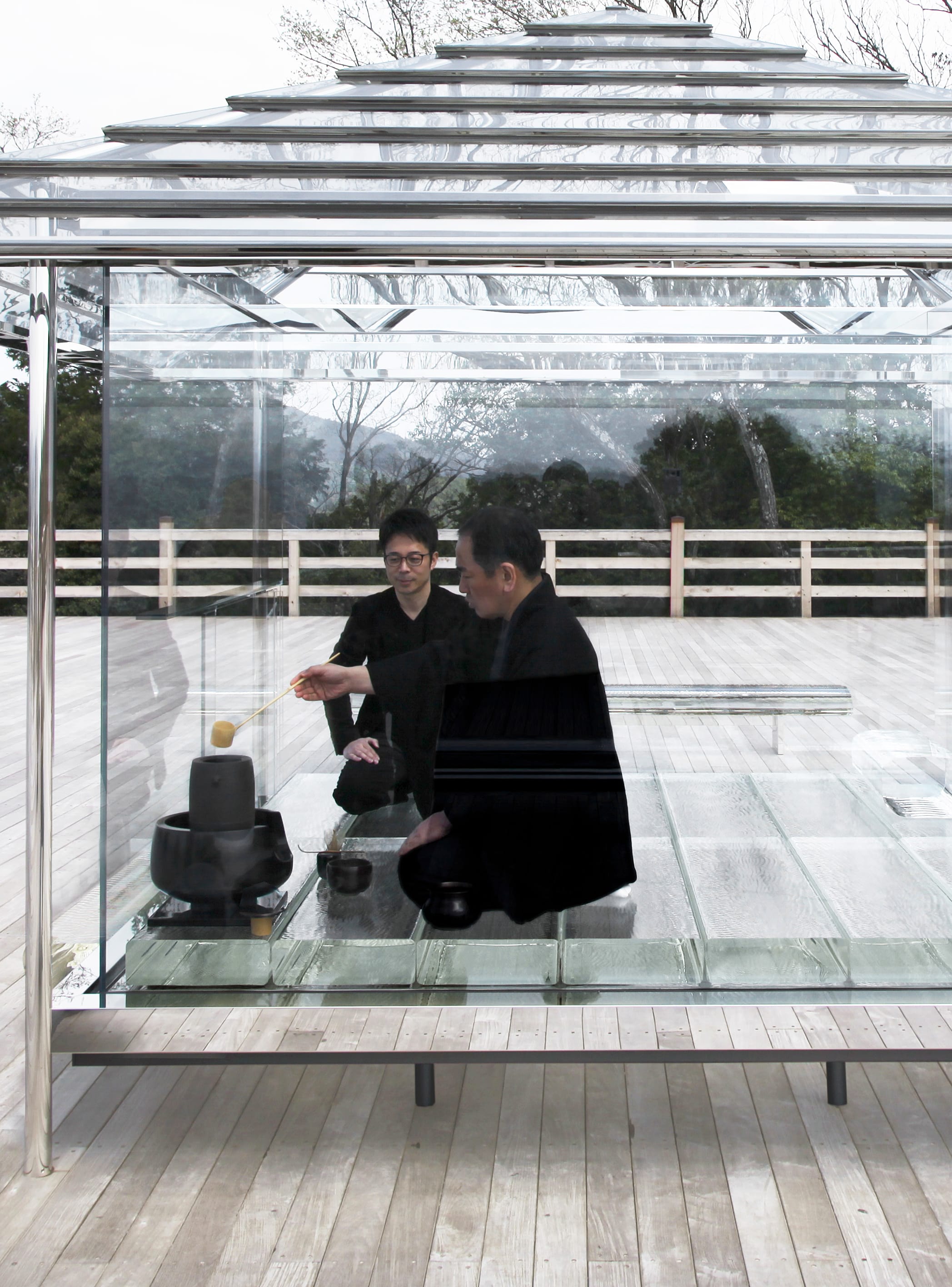 KOU-AN Glass Tea House by Tokujin Yoshioka is Travelling Around Japan