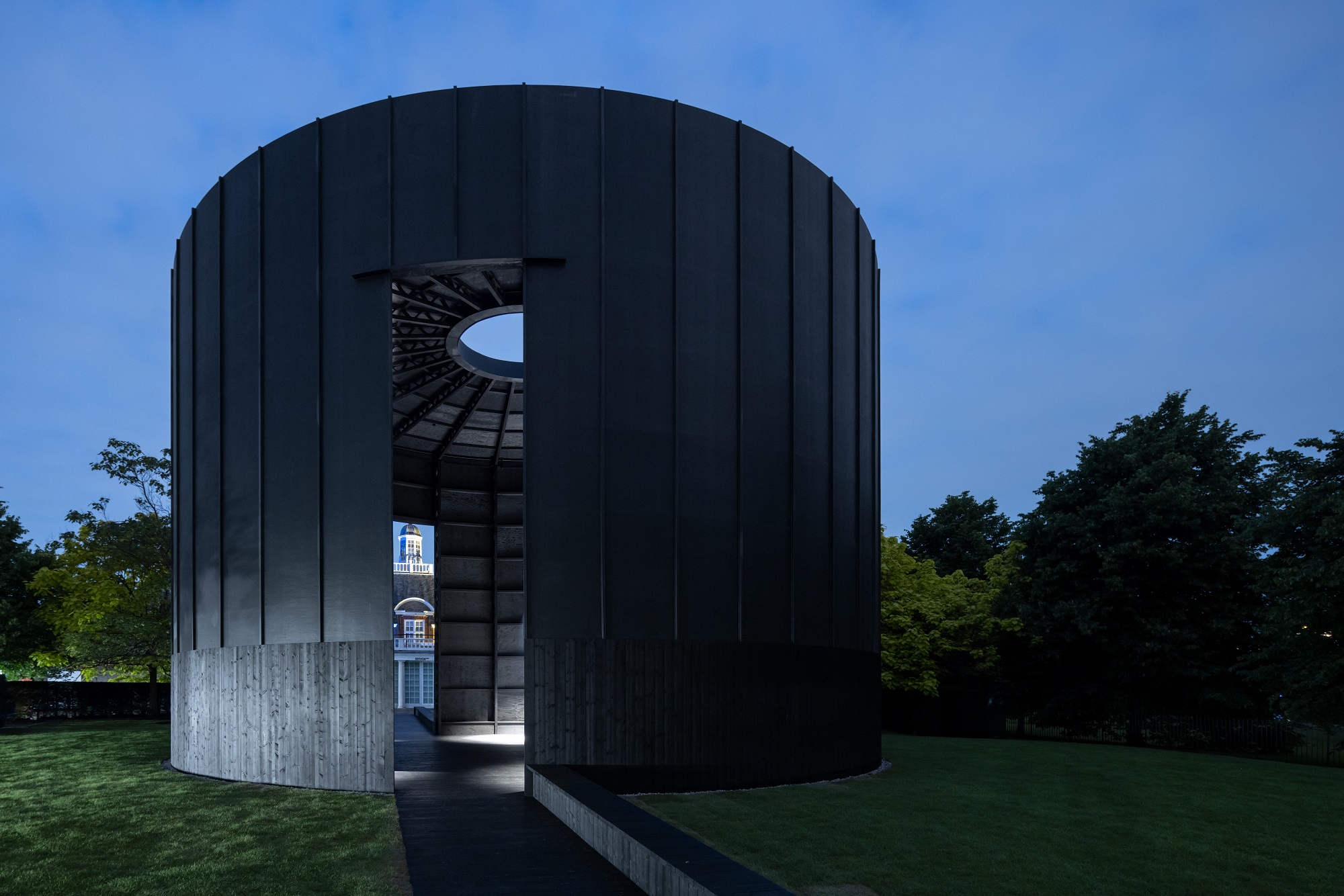 21st Serpentine Pavilion Officially Released, Featuring Theaster Gates' "Black Chapel"