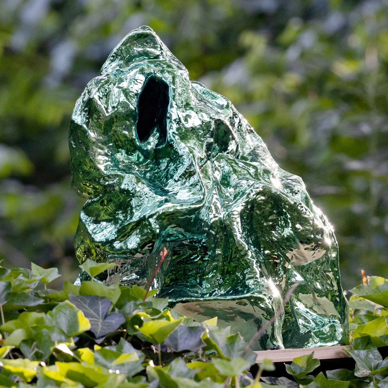 Brooklyn Botanic Garden Suddenly Filled with Dozens of Artistic Birdcages