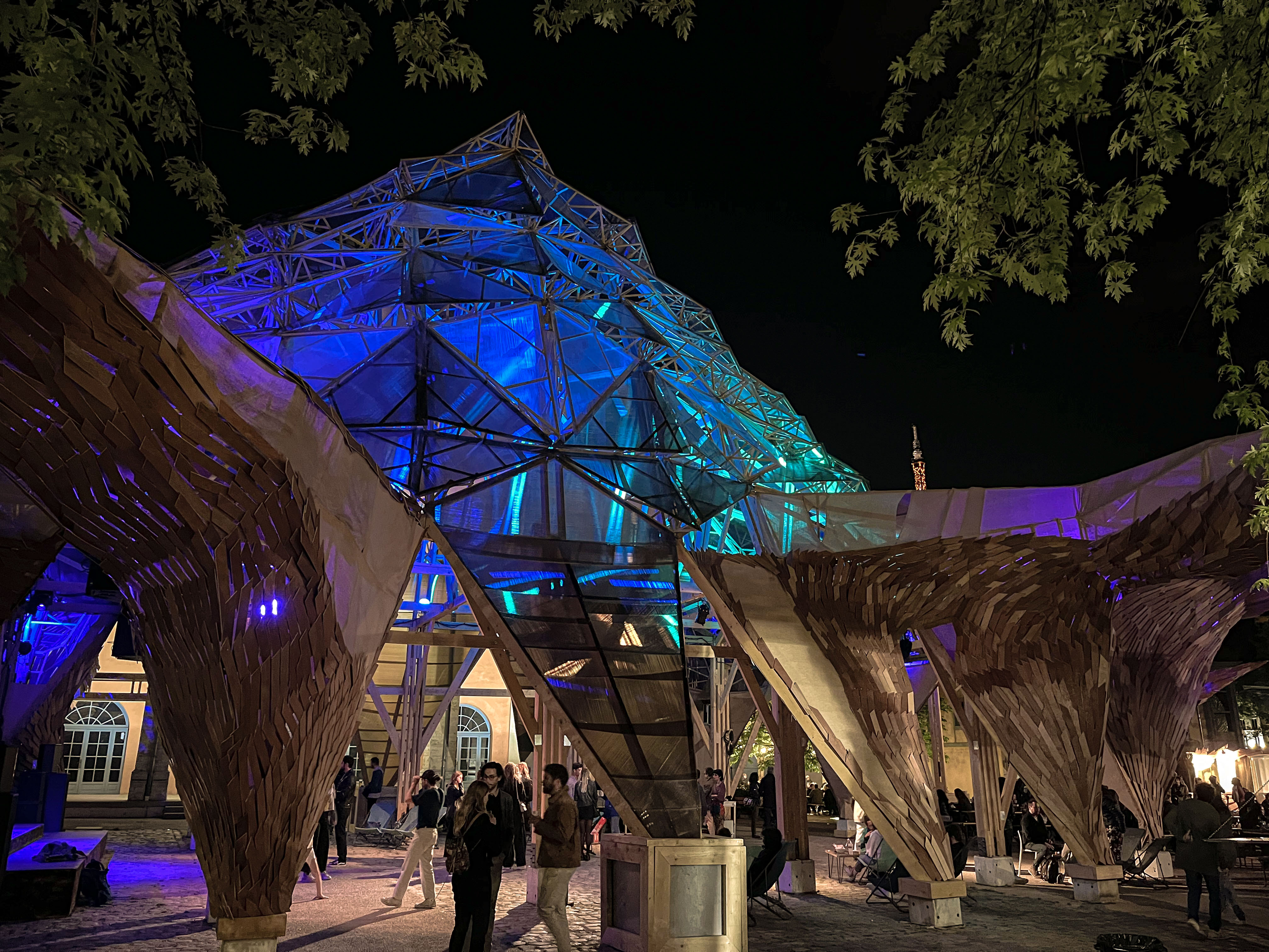 UV LAB Designing Le Kraken Installation at Les SUBS and the fine arts university of Lyon ENSBA