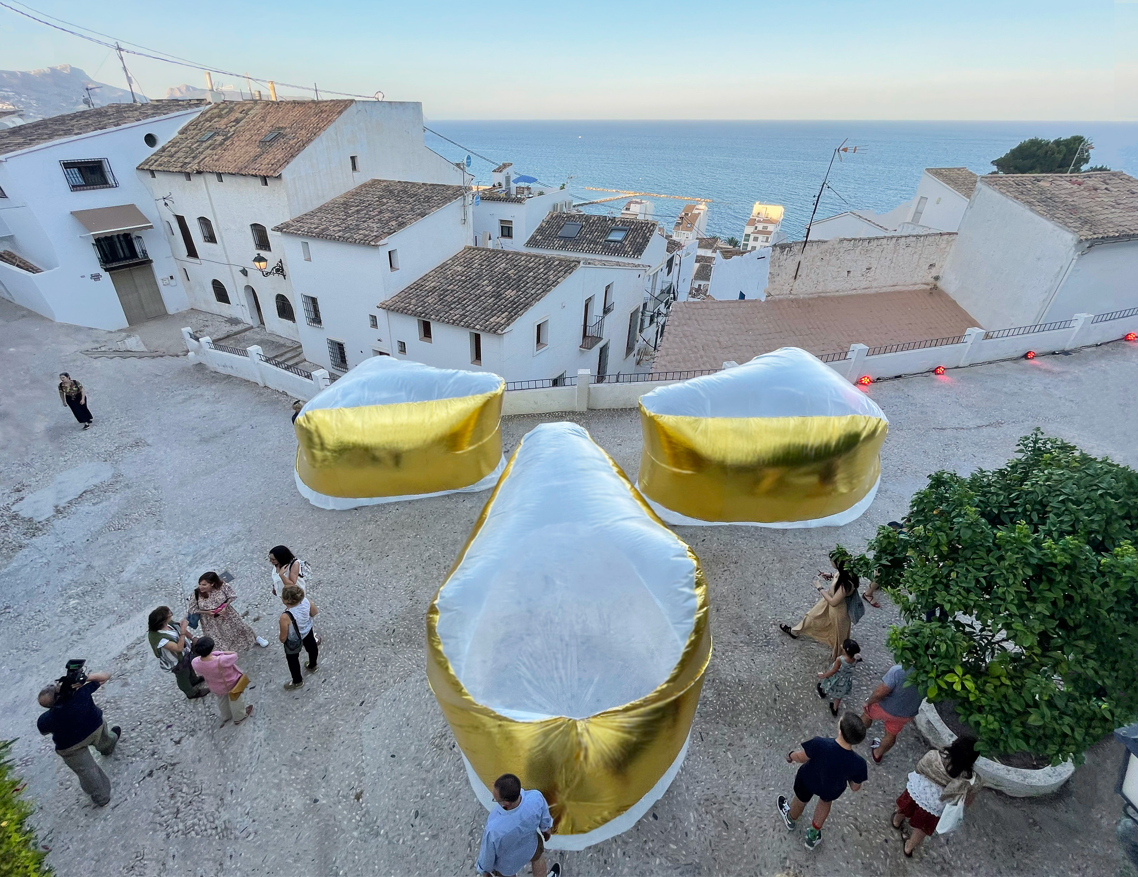 Spherifications Installations, Interactive Installations Formed in Science Knowledge