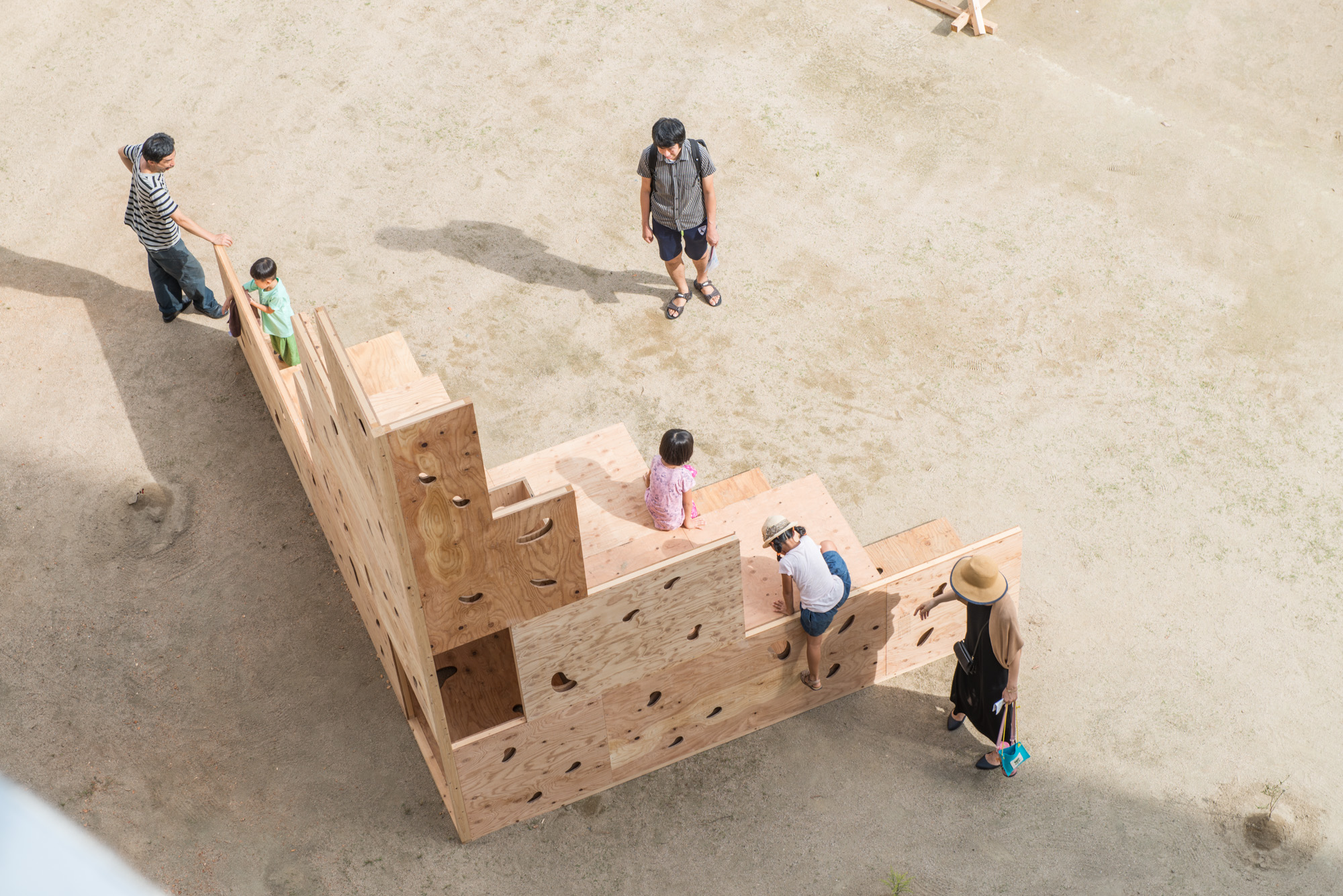 Six Architects from Different Countries Collaborate to Build Kagerou Village Pavilion