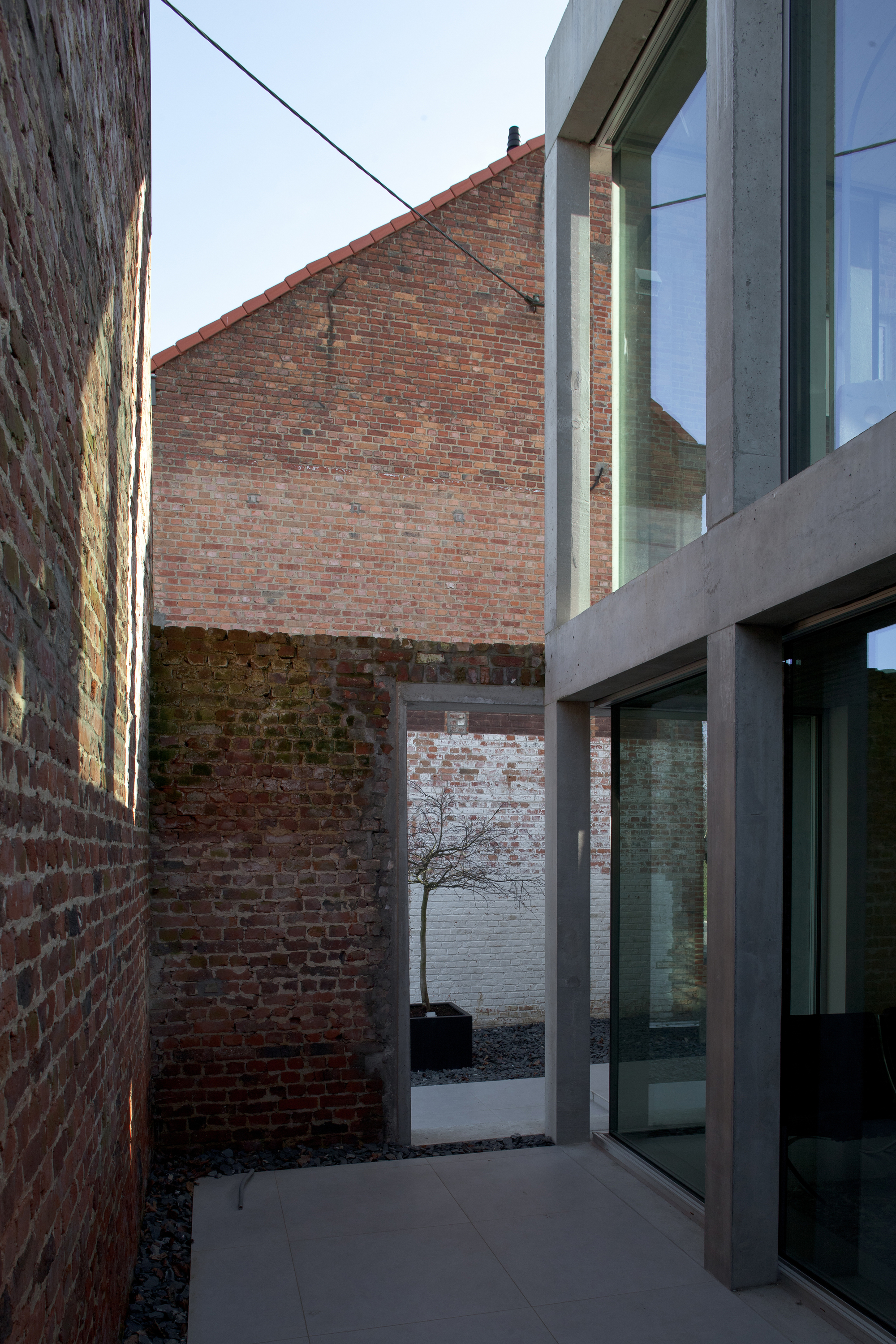 117-year-old Warehouse Renovated Into New Volume