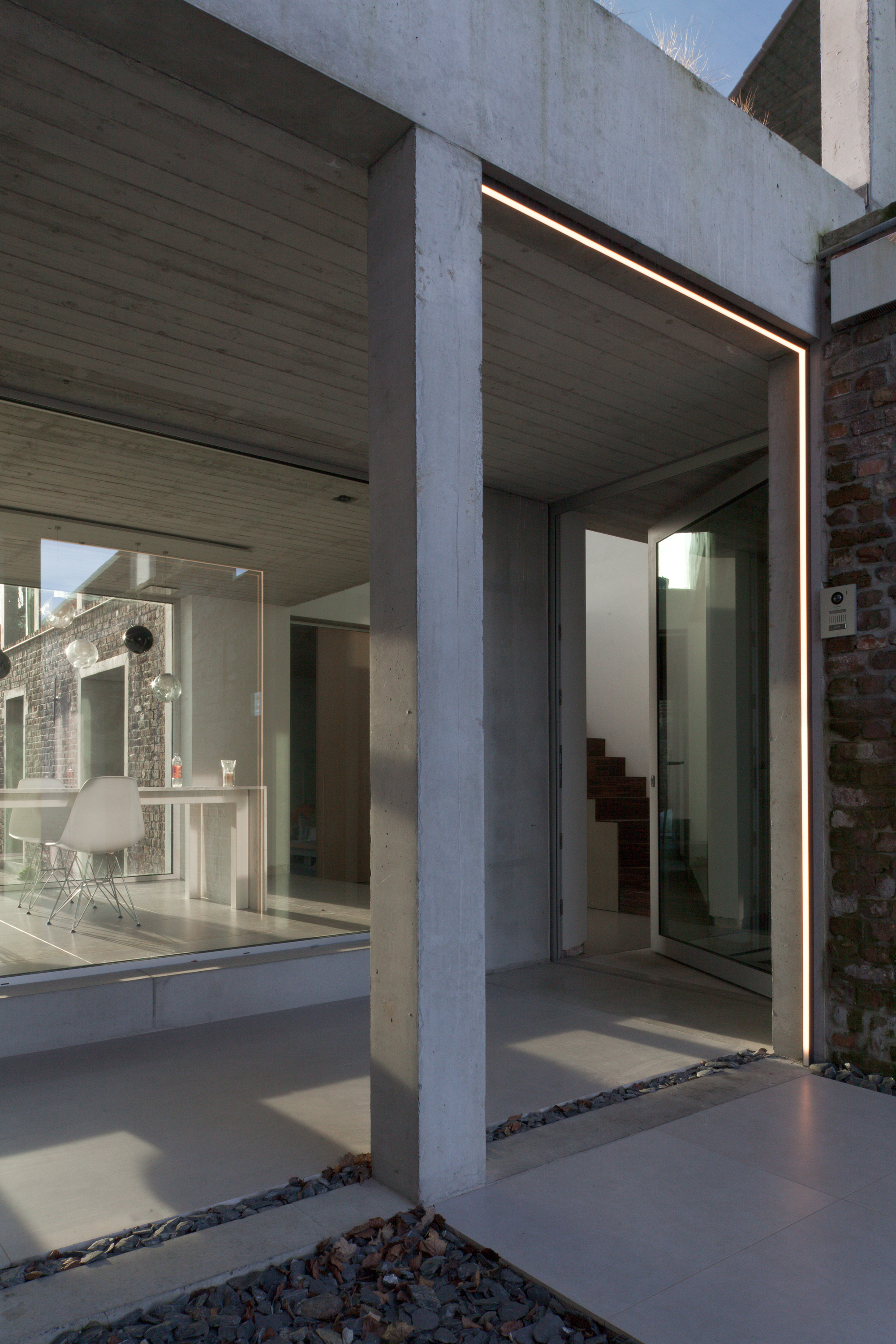 117-year-old Warehouse Renovated Into New Volume