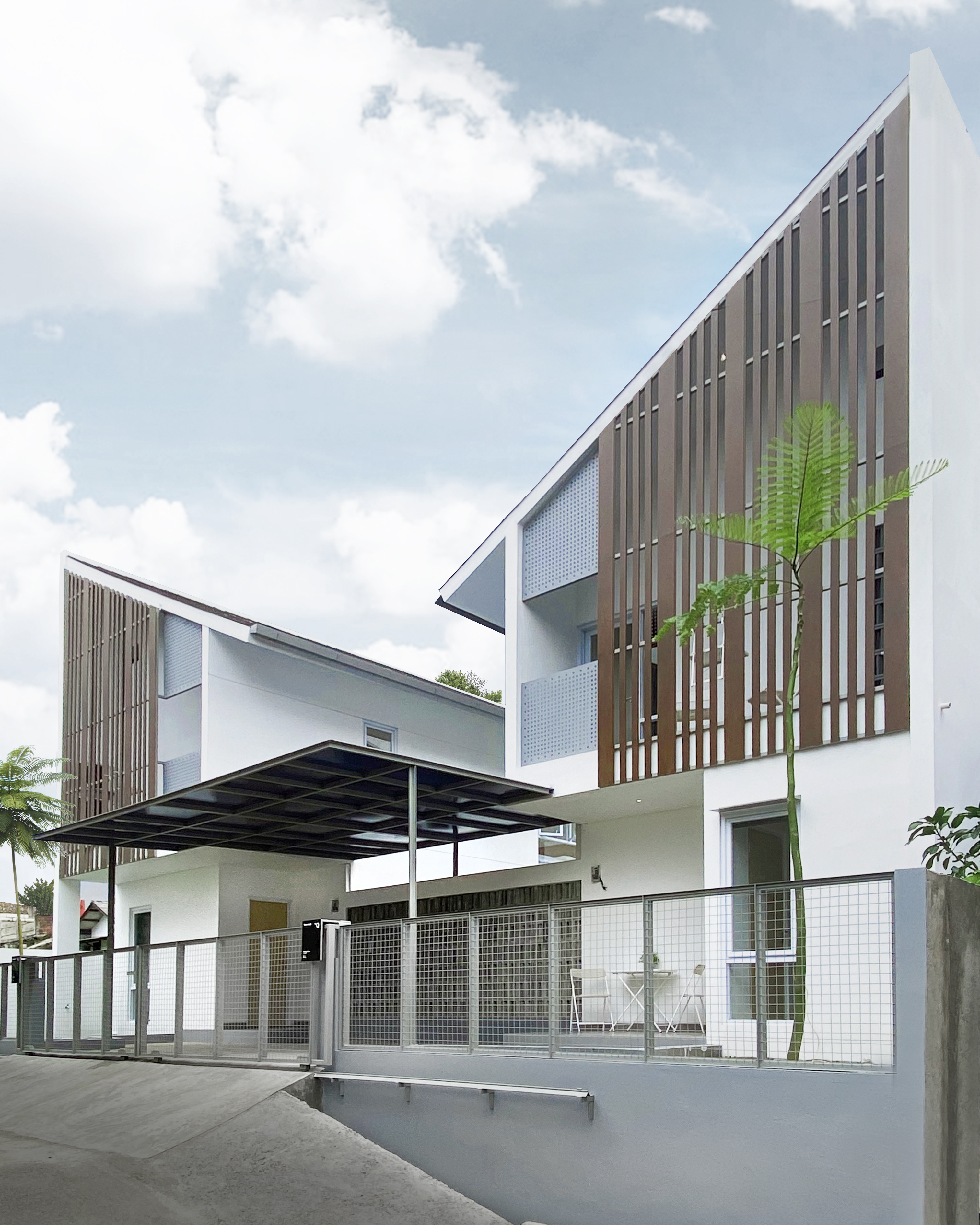 Facade of the Amular Home