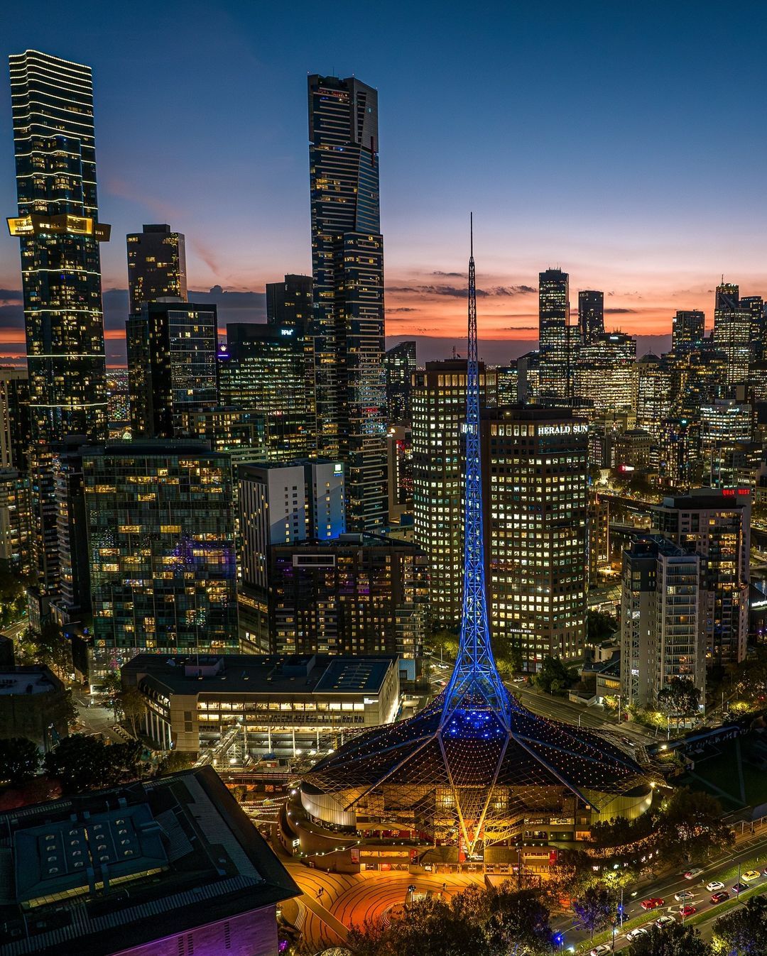 Arts Centre Melbourne as a part of Melbourneâs city skyline