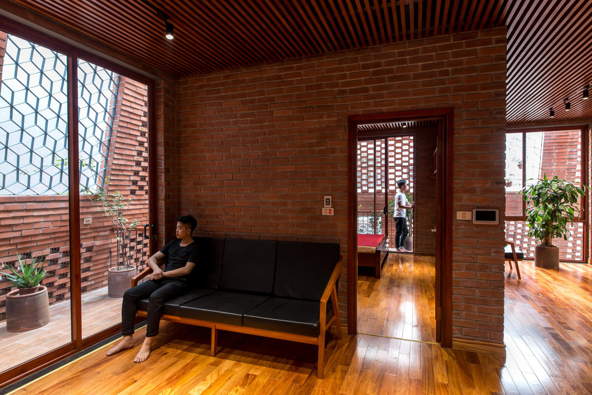Brick Cave - H&P Architects