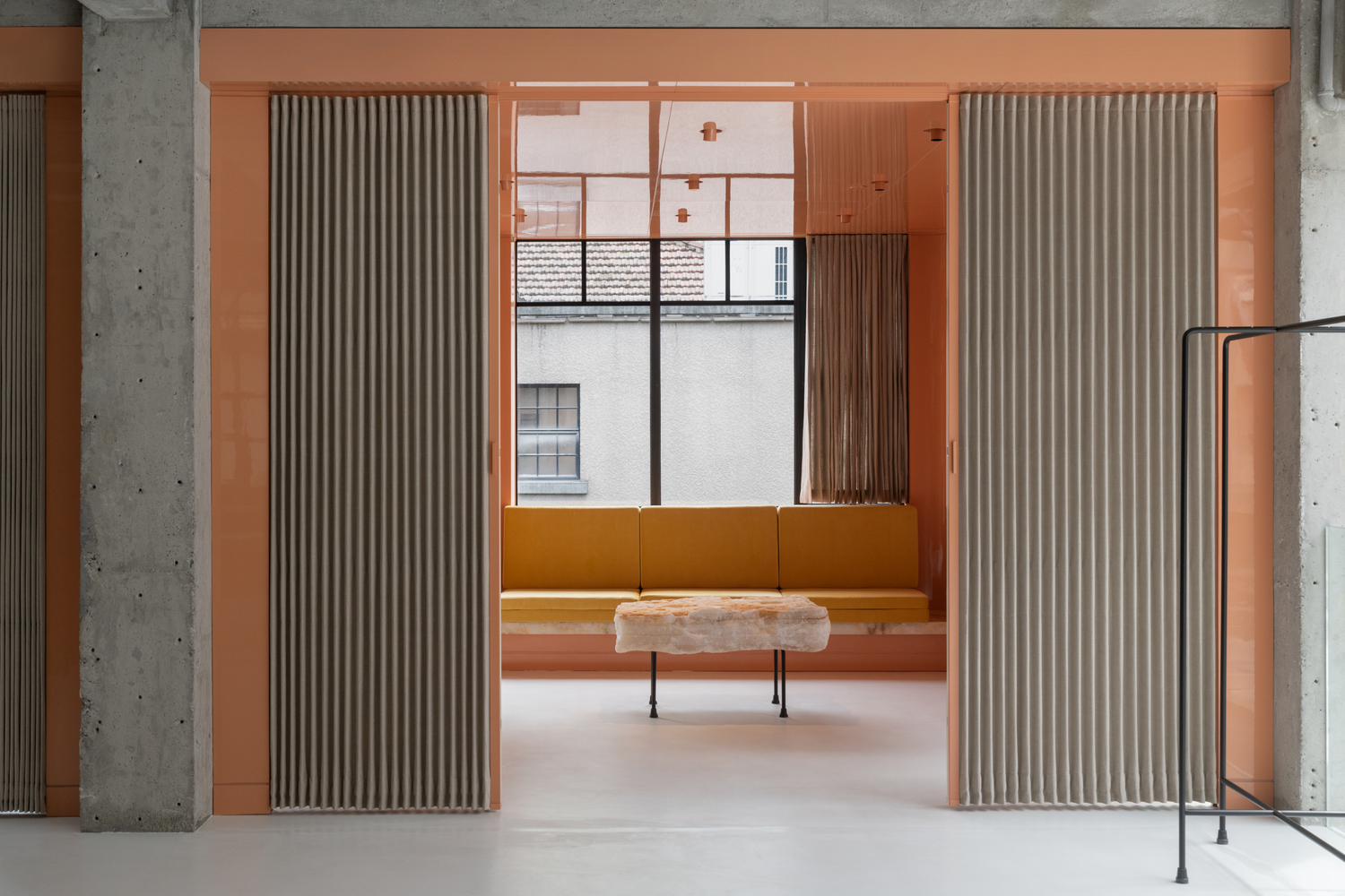 EP YAYING Shanghai Flagship Store - Franklin Azzi 