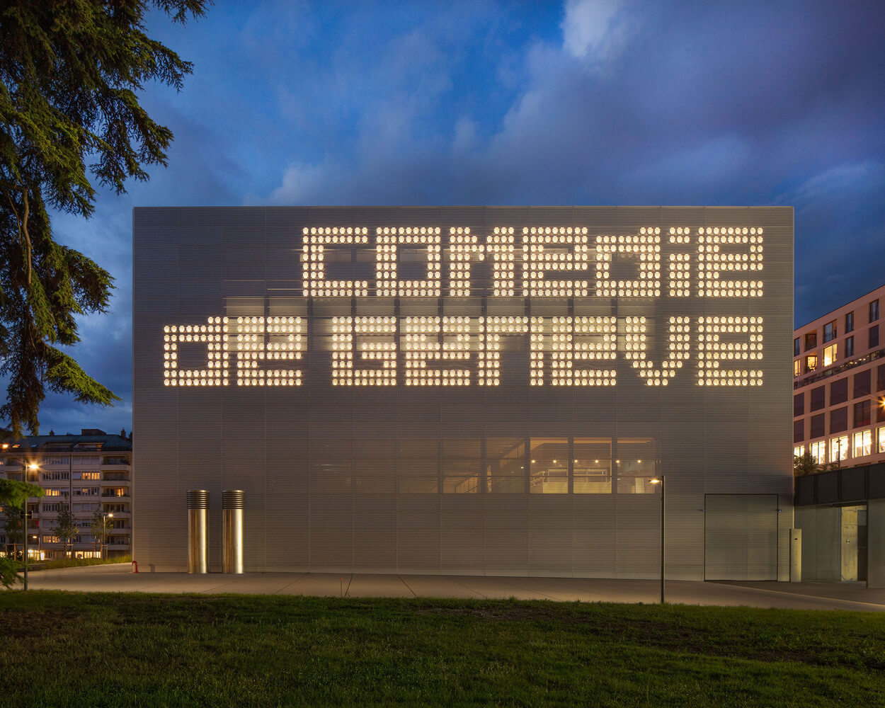 New ComÃ©die de GenÃ¨ve ThÃ©Ã¢tre - FRES Architectes