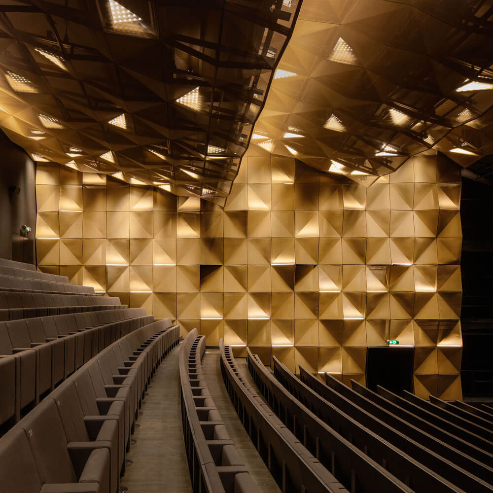 New ComÃ©die de GenÃ¨ve ThÃ©Ã¢tre - FRES Architectes