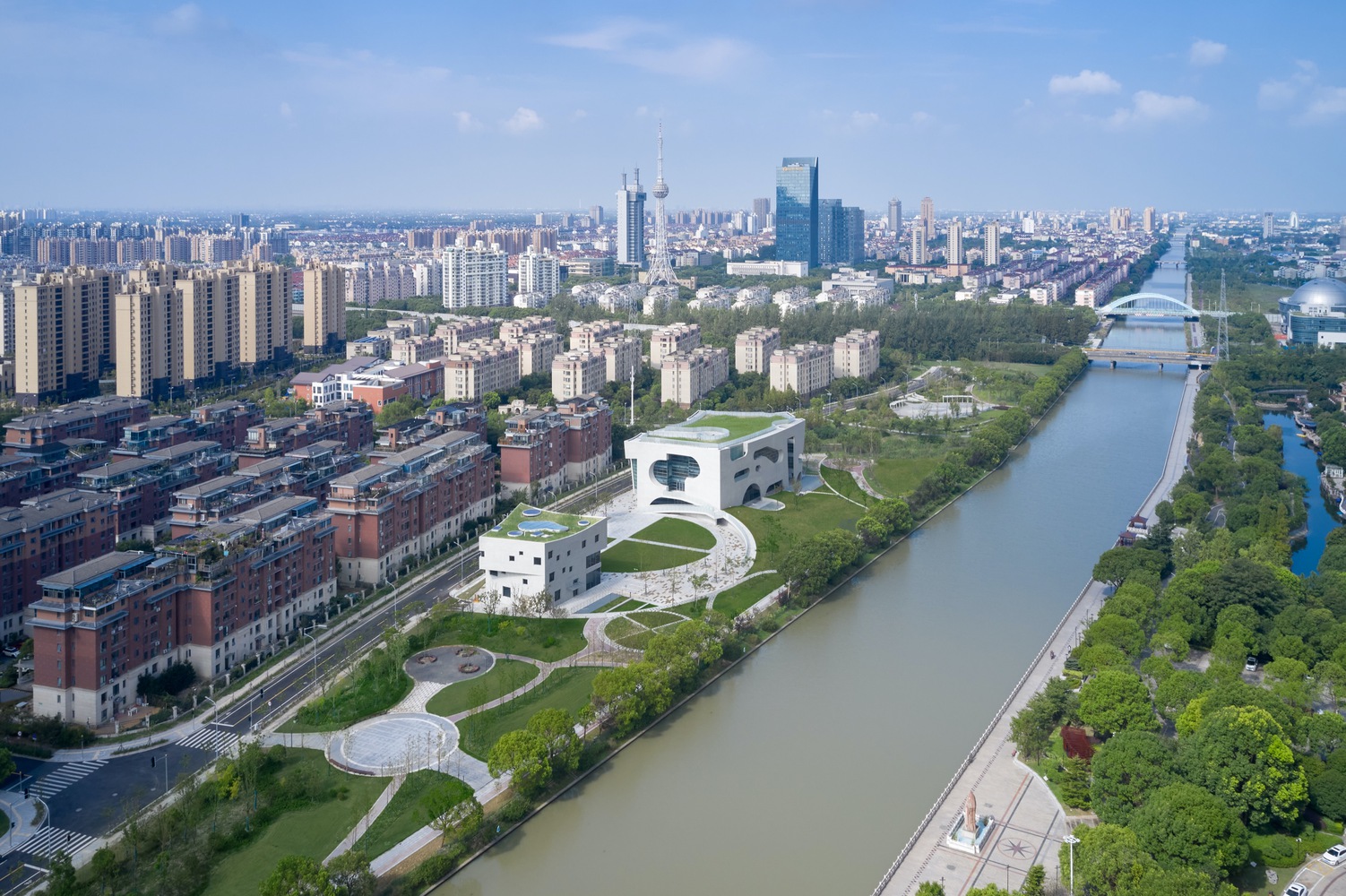 Shanghai Cofco Cultural and Health Center