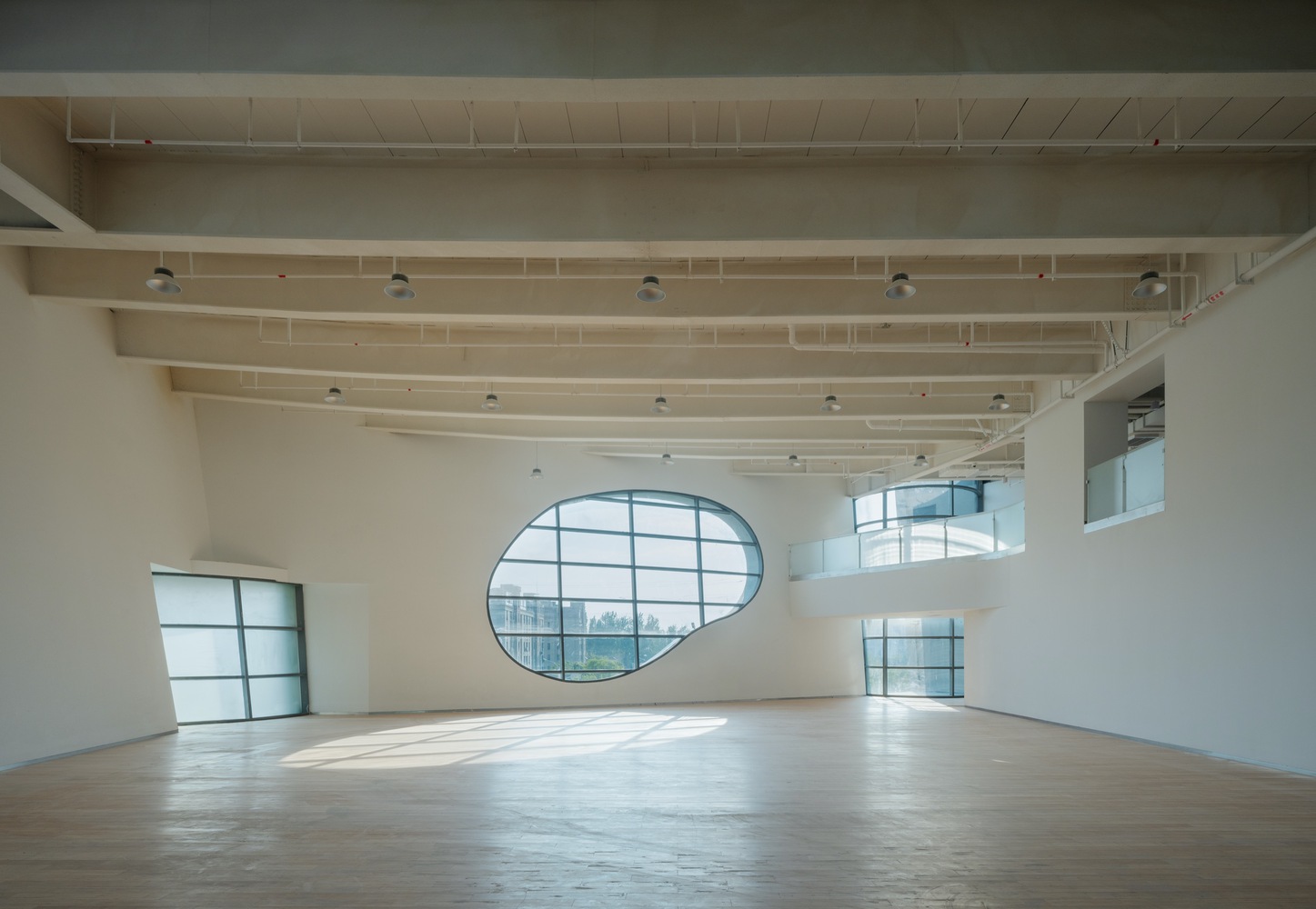 Shanghai Cofco Cultural and Health Center