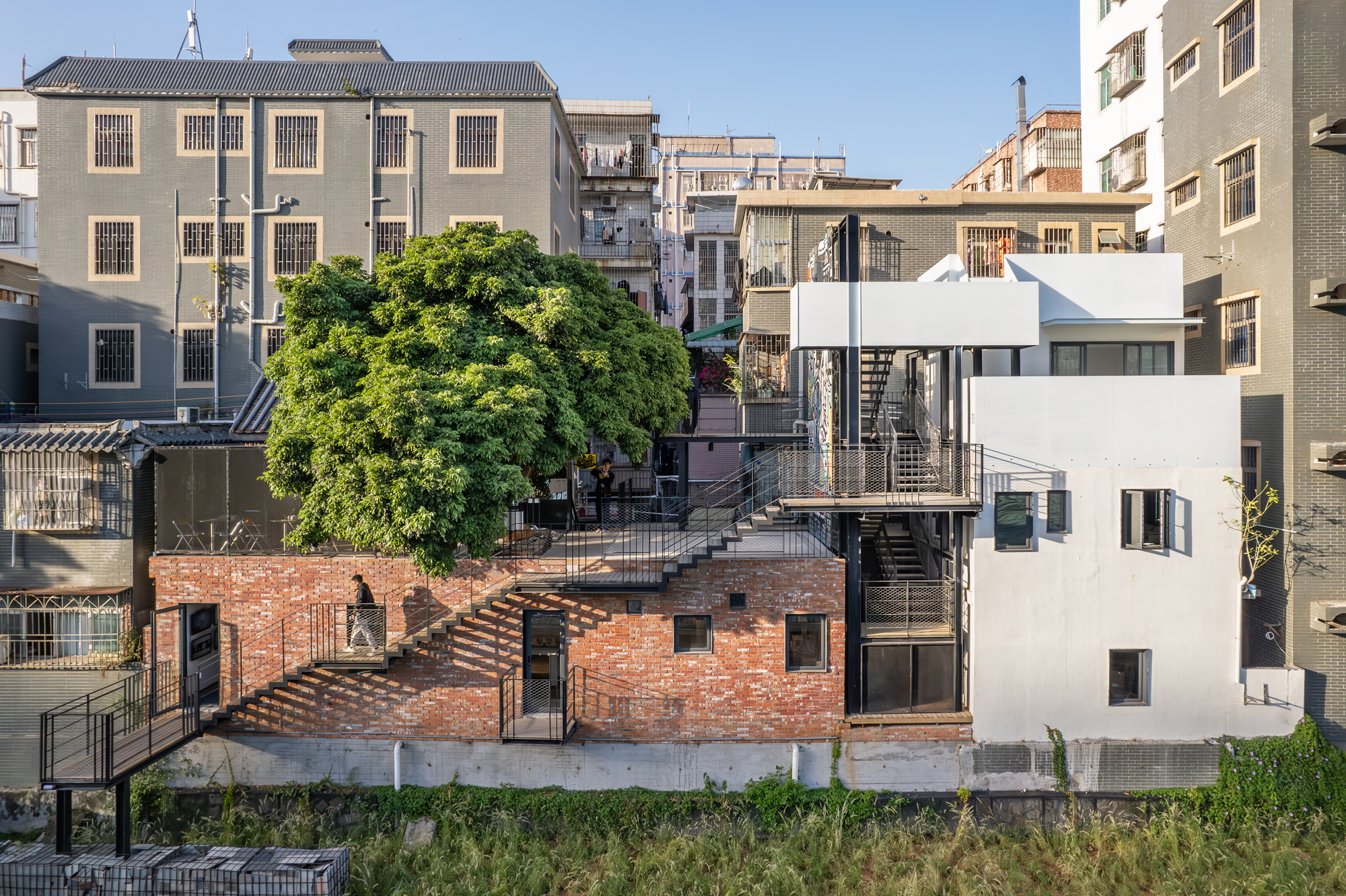 Housing Project by Peris + Toral Arquitectes' (cr: JosÃ© Hevia)