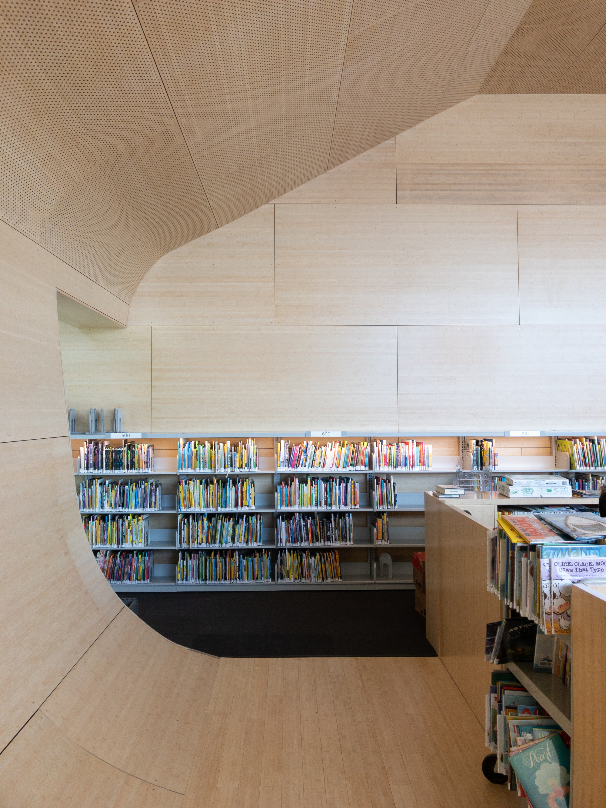 Hunters Point Library by Steven Holl Architects (cr: Paul Warchol)