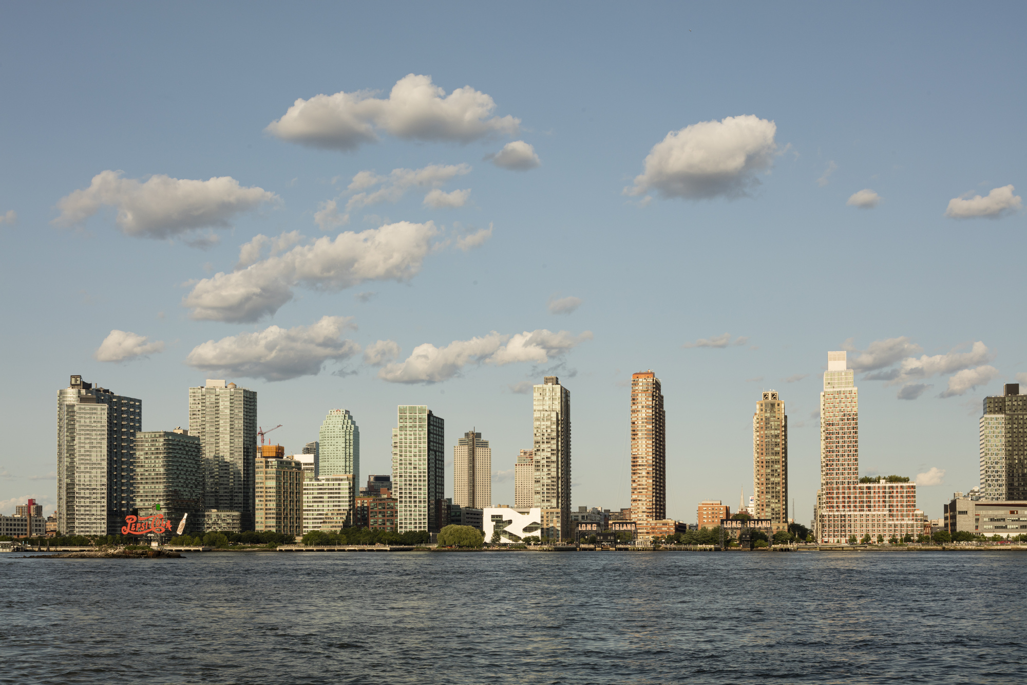 Hunters Point Library by Steven Holl Architects (cr: Paul Warchol)
