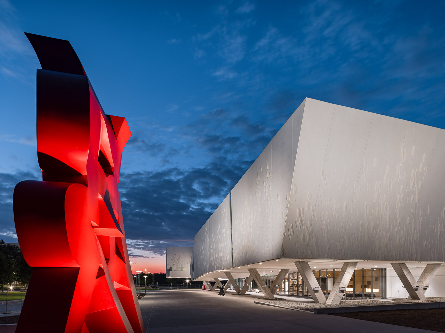 Phase I of the Edith and Peter O'Donnell Jr. Athenaeum by Morphosis Architects