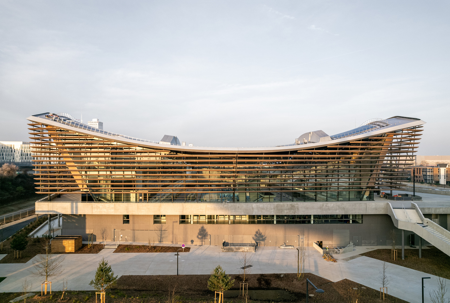 Aquatics Centre Paris by VenhoevenCS and Ateliers 2/3/4 (cr: Simon Guesdon)