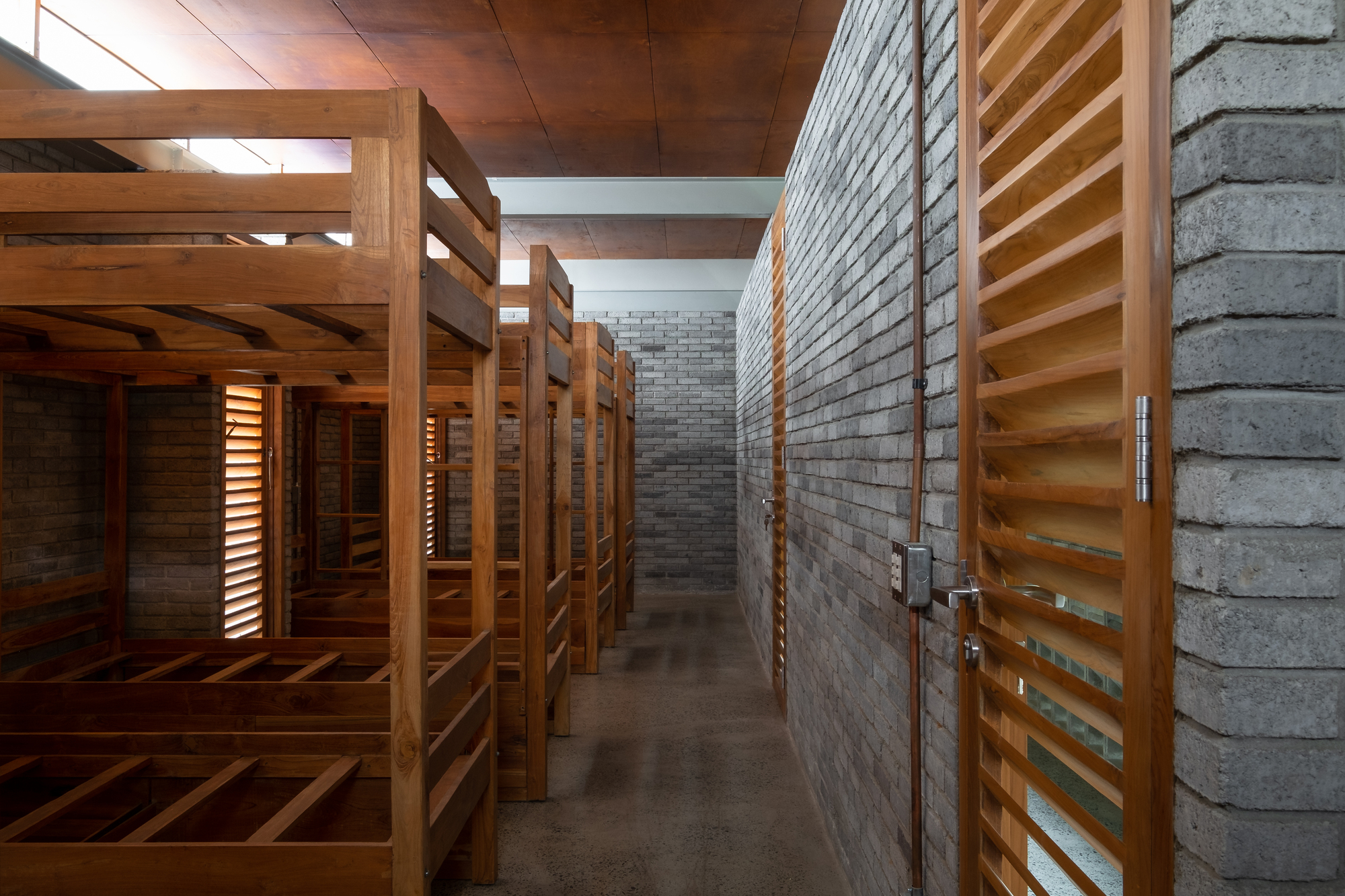 The Tahfizh Akhwat Islamic Boarding School by Bitte Design Studio