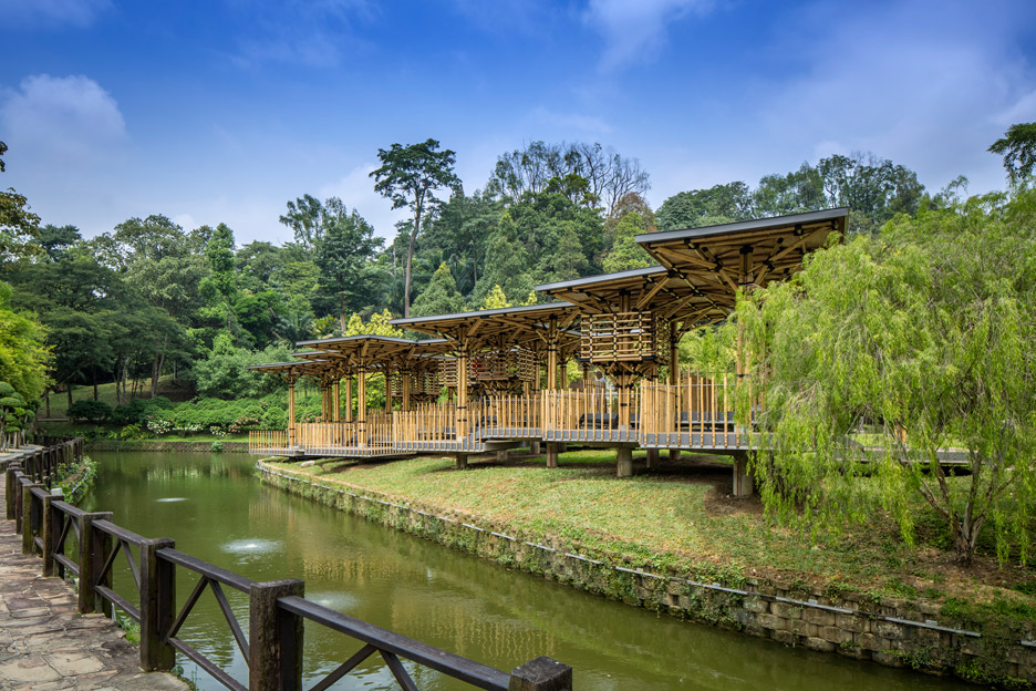 Bamboo Playhouse's platforms supported by concrete columns