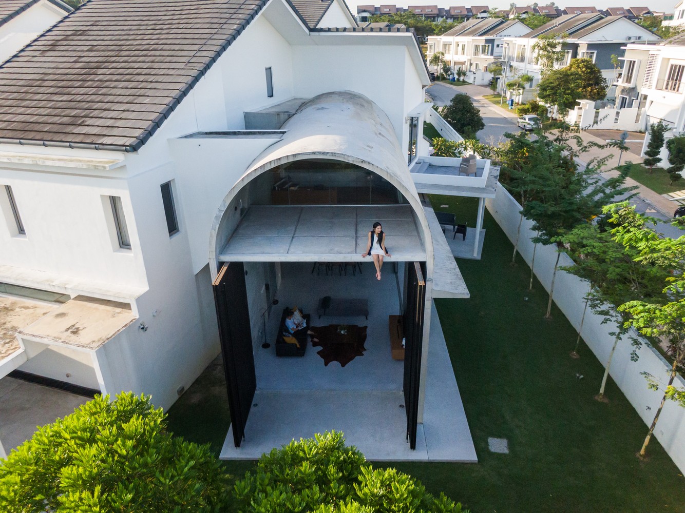 Bewboc House by Fabian Tan Architect